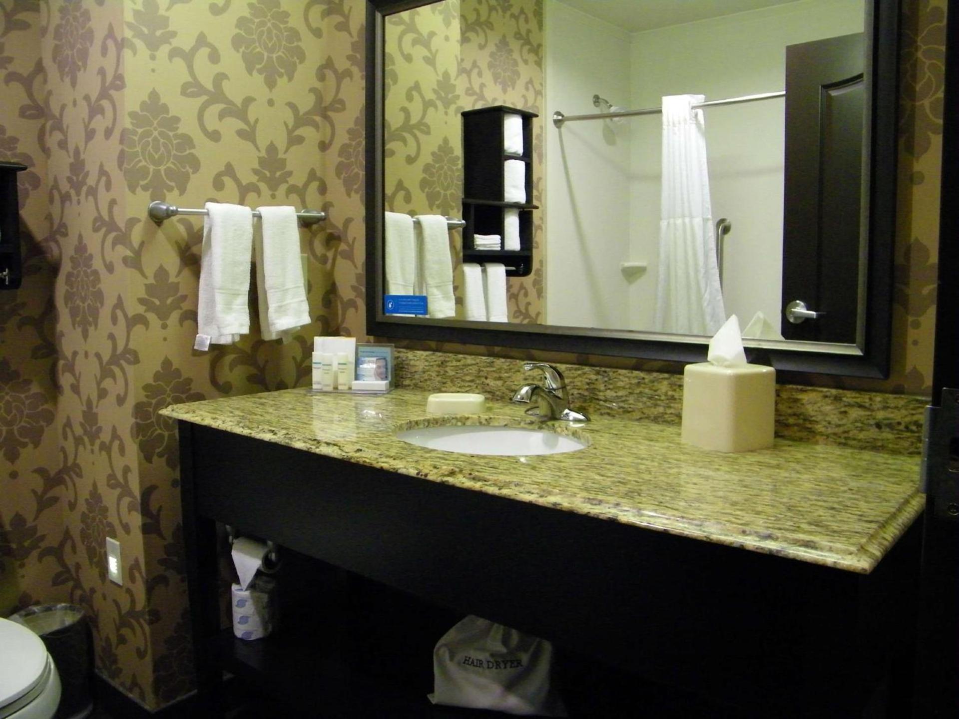 Hampton Inn and Suites Hope photo 20