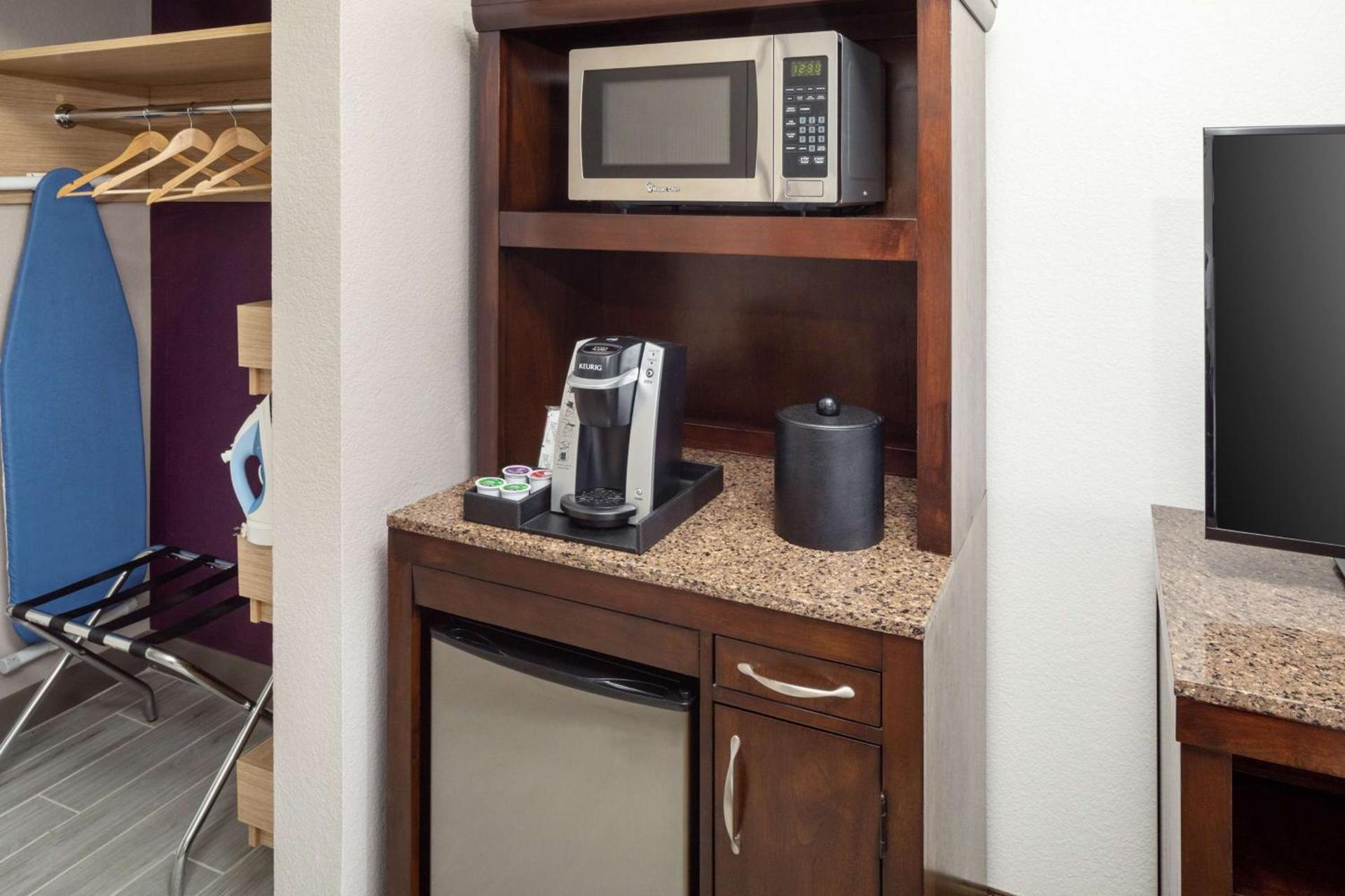 Hilton Garden Inn Arcadia/Pasadena Area photo 34