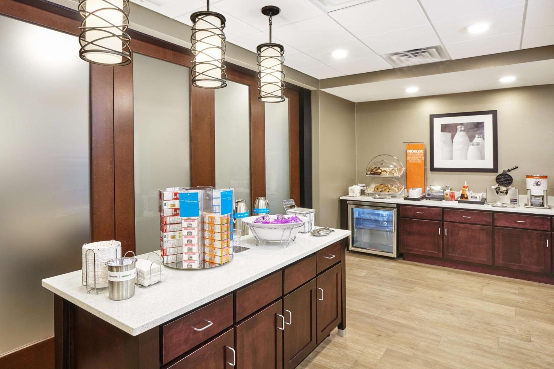 Hampton Inn Fond du Lac photo 8
