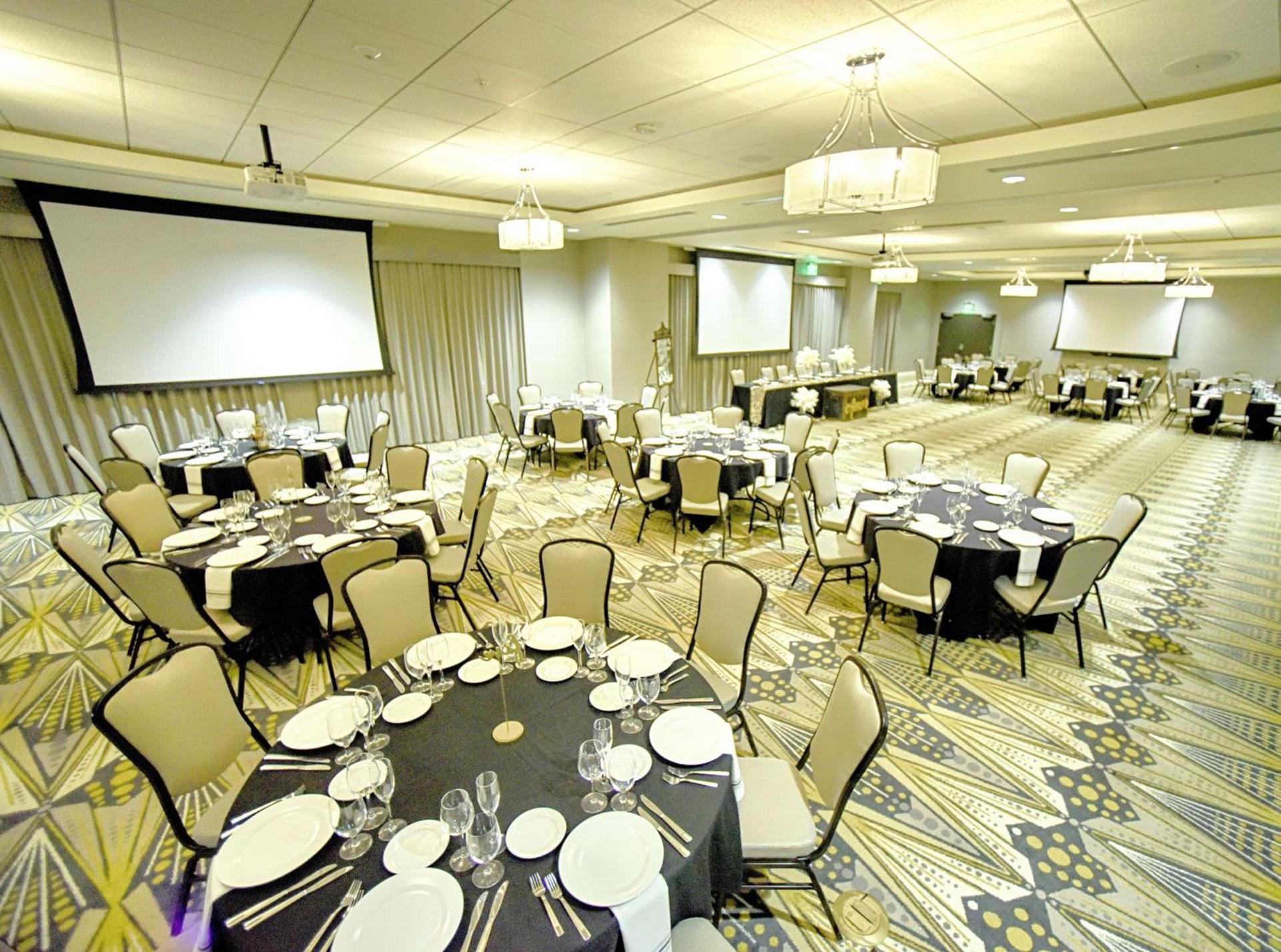 Hilton Garden Inn Santa Barbara/Goleta photo 51