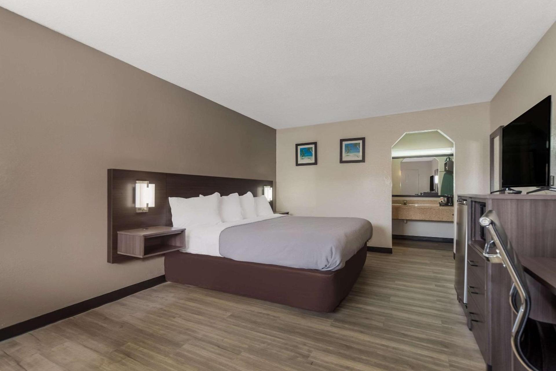 Quality Inn Charleston - West Ashley photo 12
