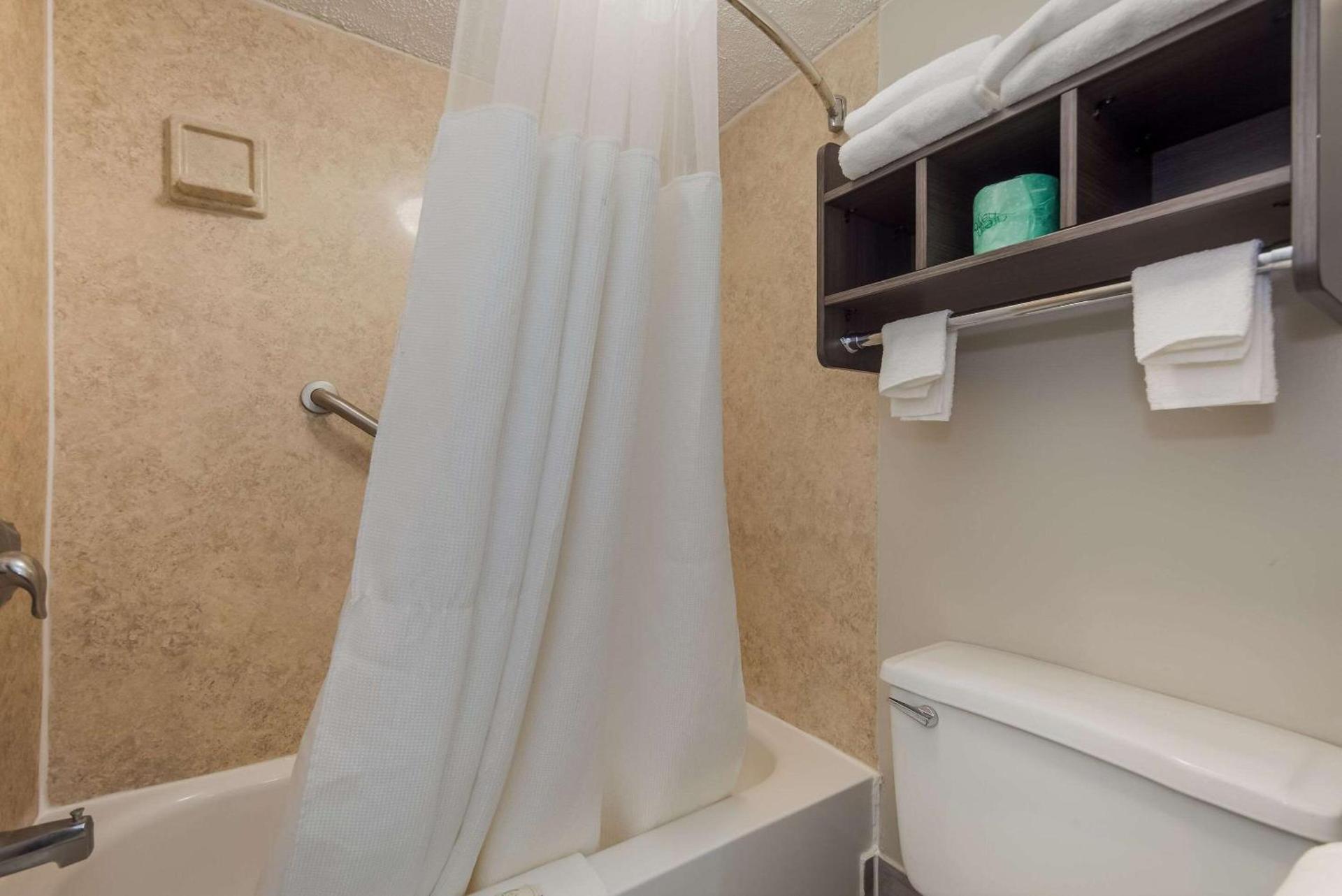 Quality Inn Charleston - West Ashley photo 11