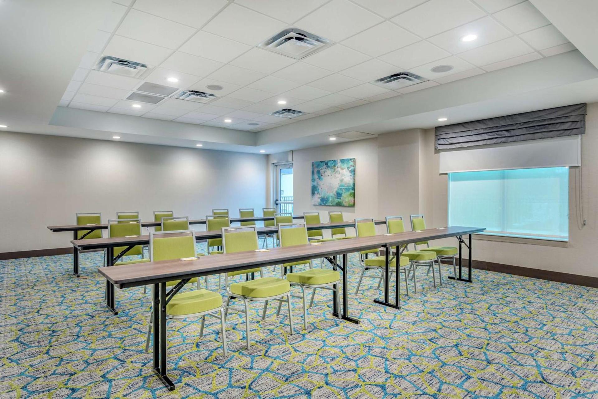Hampton Inn & Suites Saraland Mobile photo 30