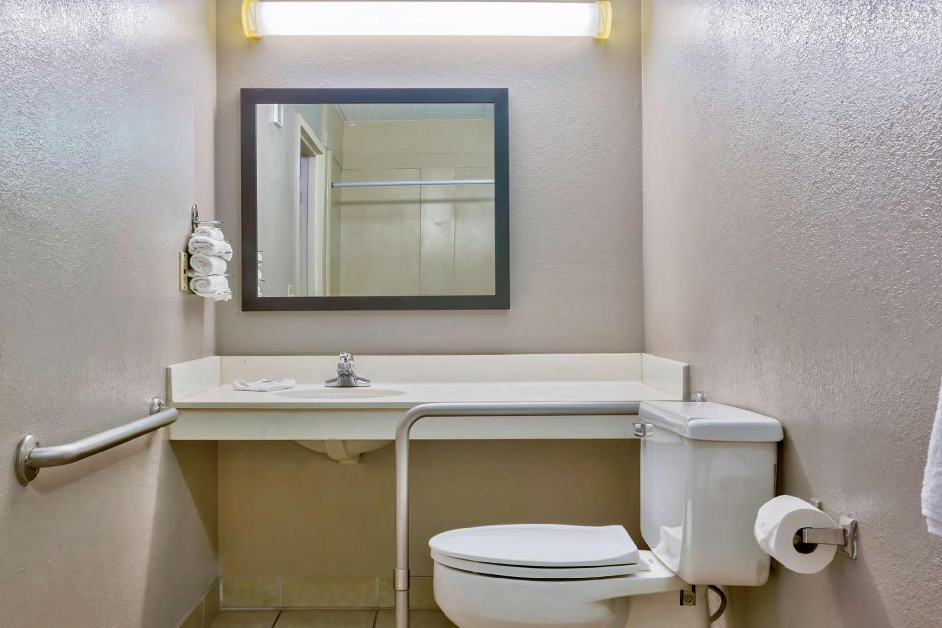 Motel 6 Morgantown photo 13