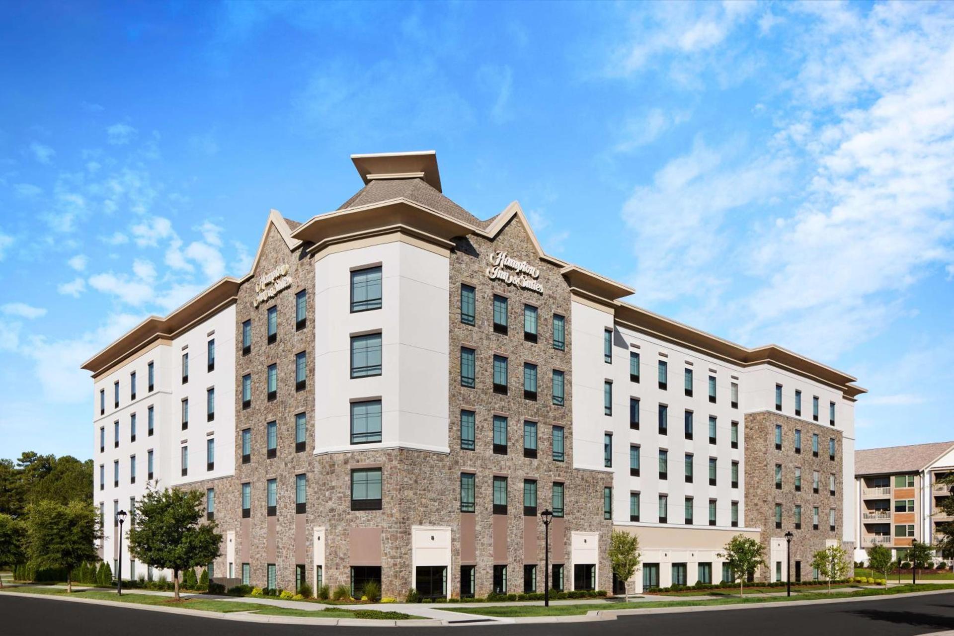 Hampton Inn & Suites Charlotte Steele Creek Road, NC photo 2