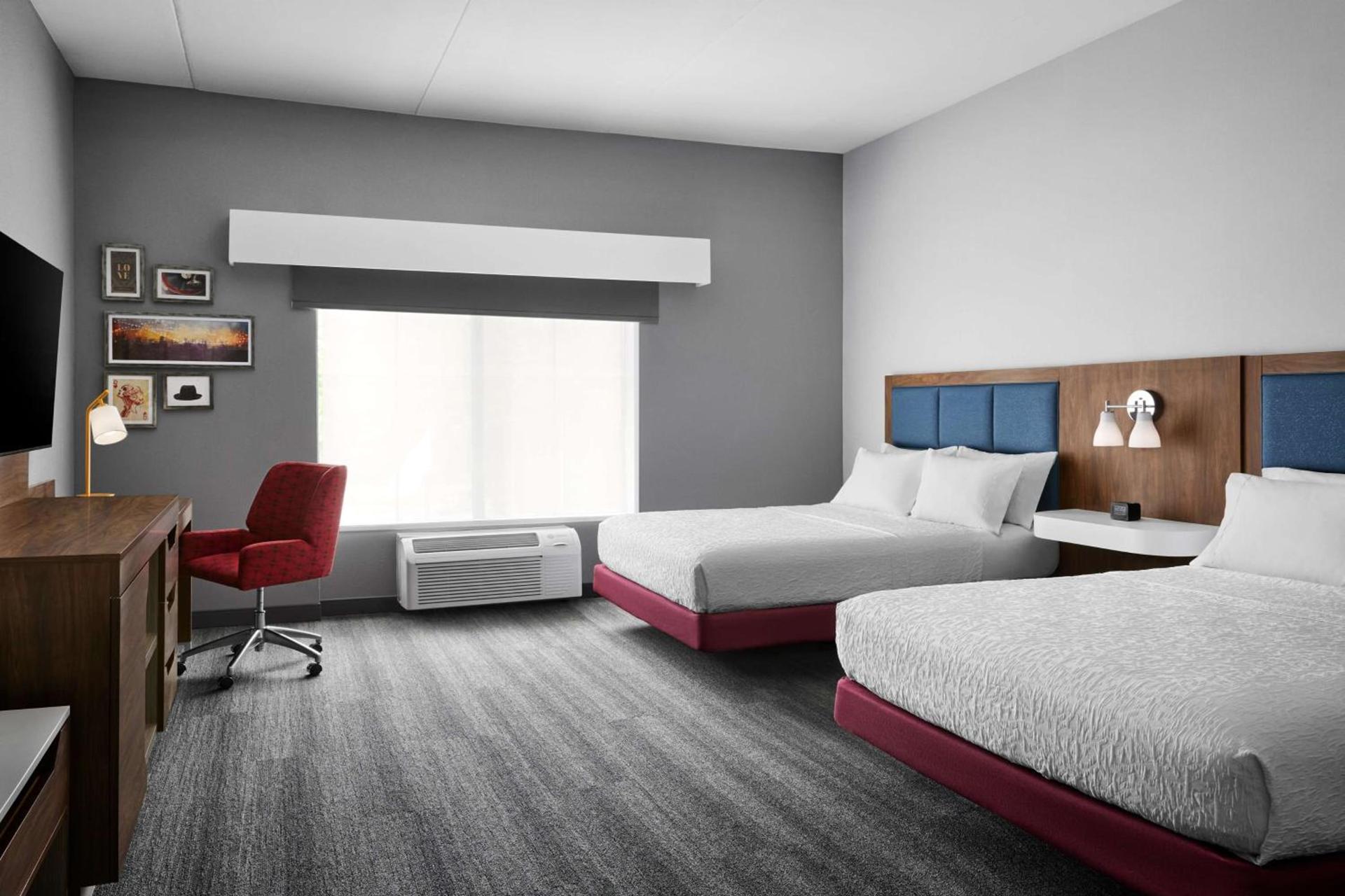 Hampton Inn & Suites Charlotte Steele Creek Road, NC photo 15