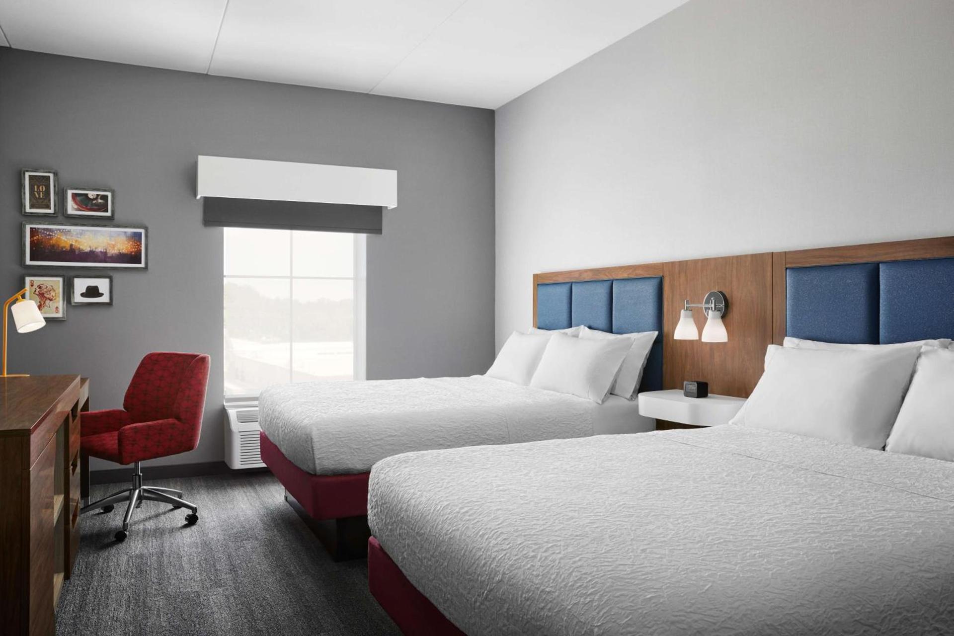 Hampton Inn & Suites Charlotte Steele Creek Road, NC photo 19