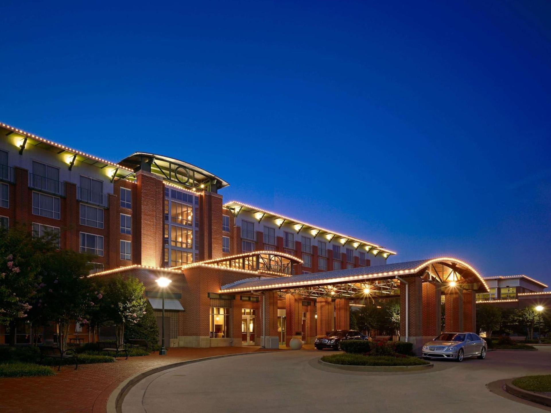 The Chattanoogan Hotel, Curio Collection By Hilton photo 4