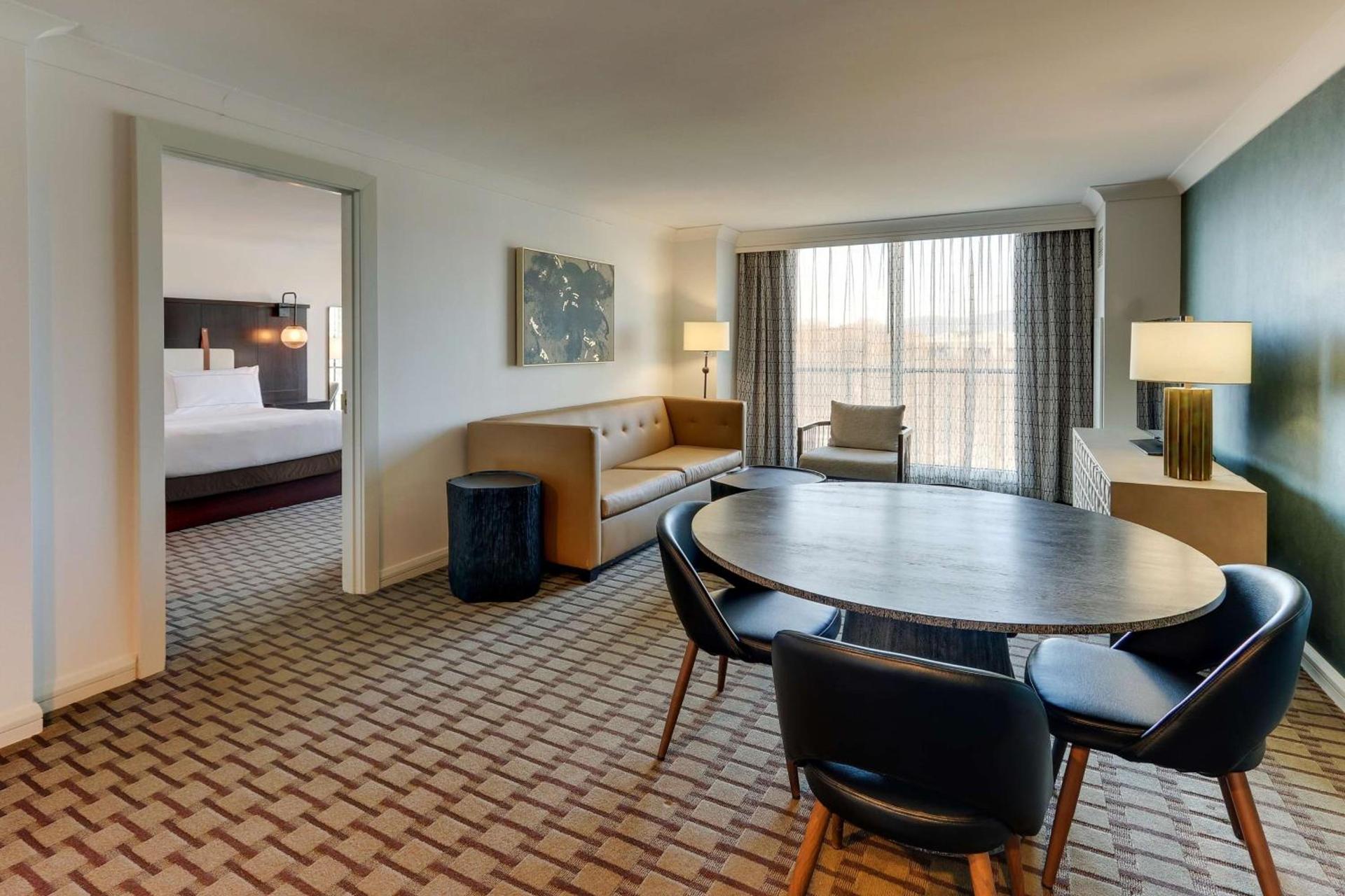 The Chattanoogan Hotel, Curio Collection By Hilton photo 29