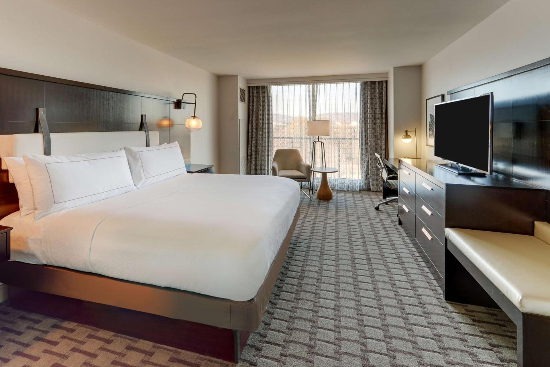 The Chattanoogan Hotel, Curio Collection By Hilton photo 30