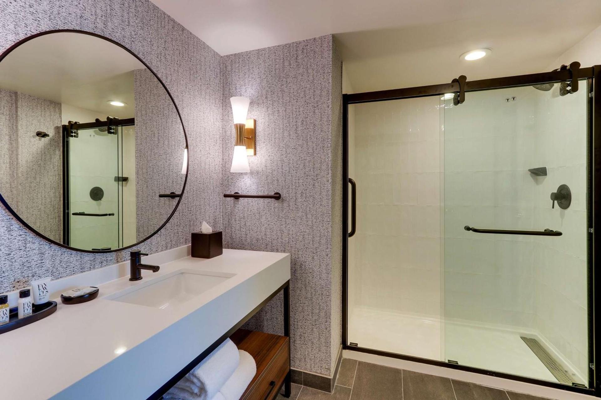 The Chattanoogan Hotel, Curio Collection By Hilton photo 35