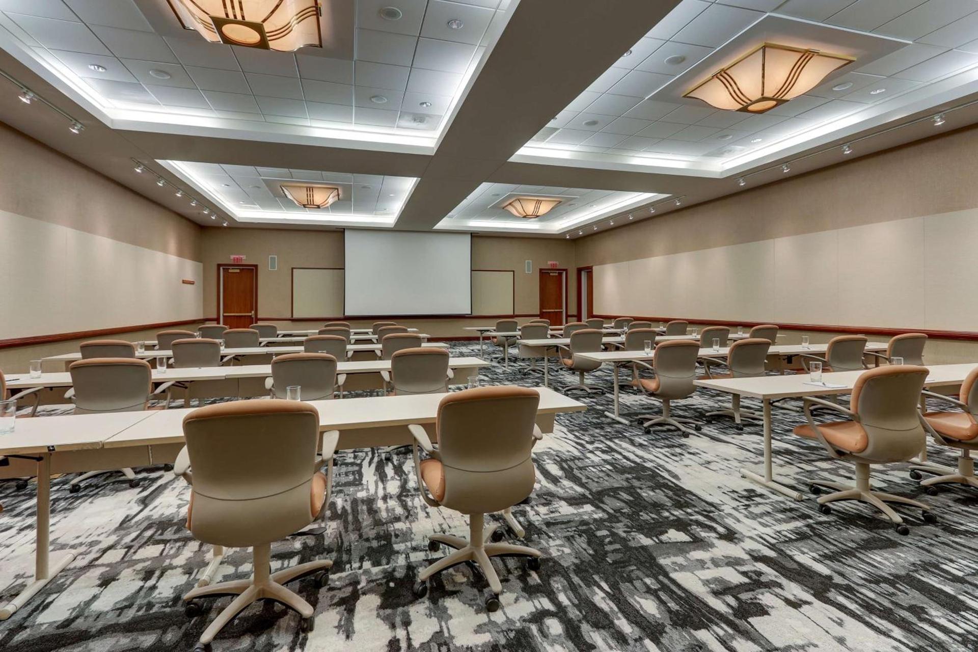 The Chattanoogan Hotel, Curio Collection By Hilton photo 44