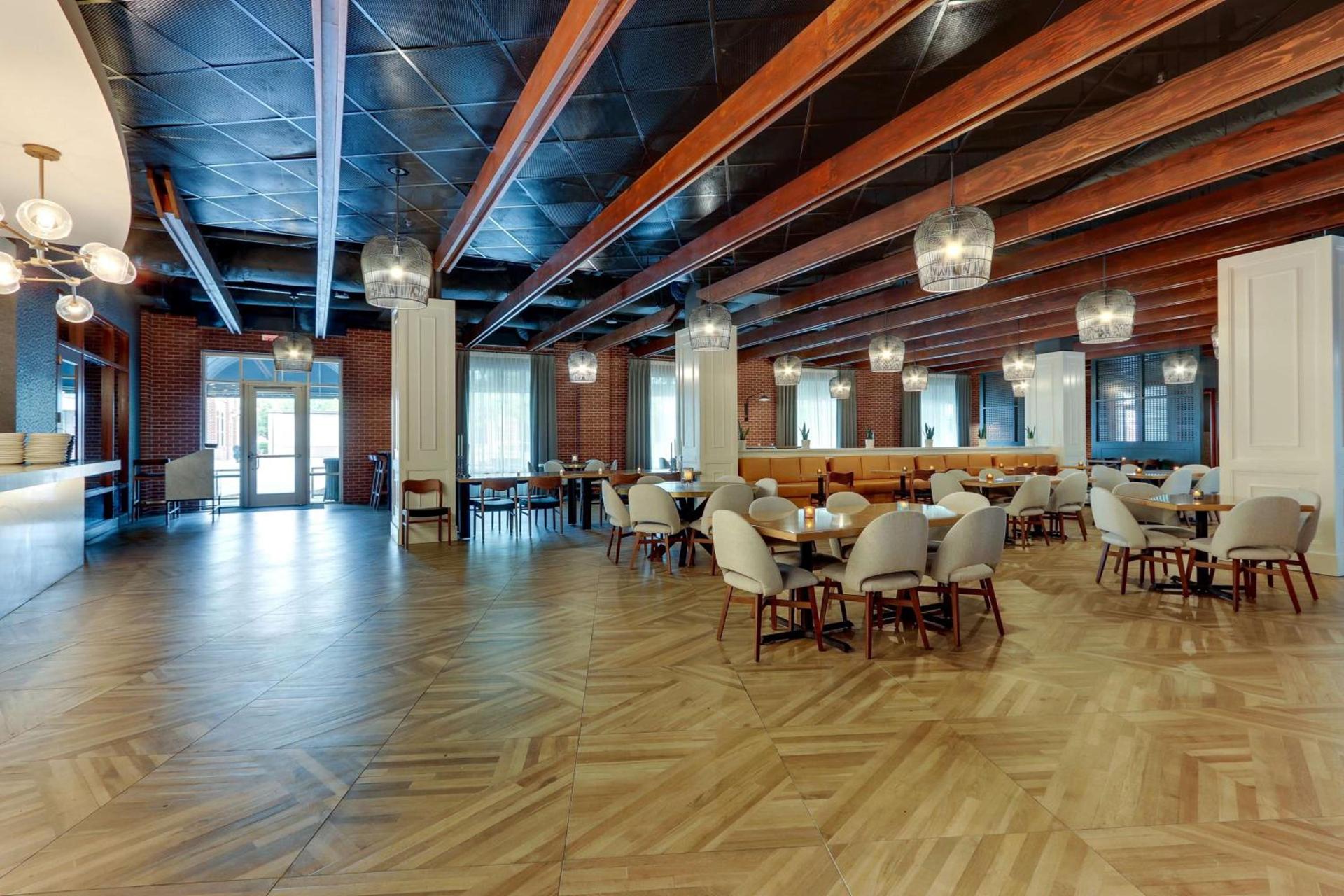 The Chattanoogan Hotel, Curio Collection By Hilton photo 53