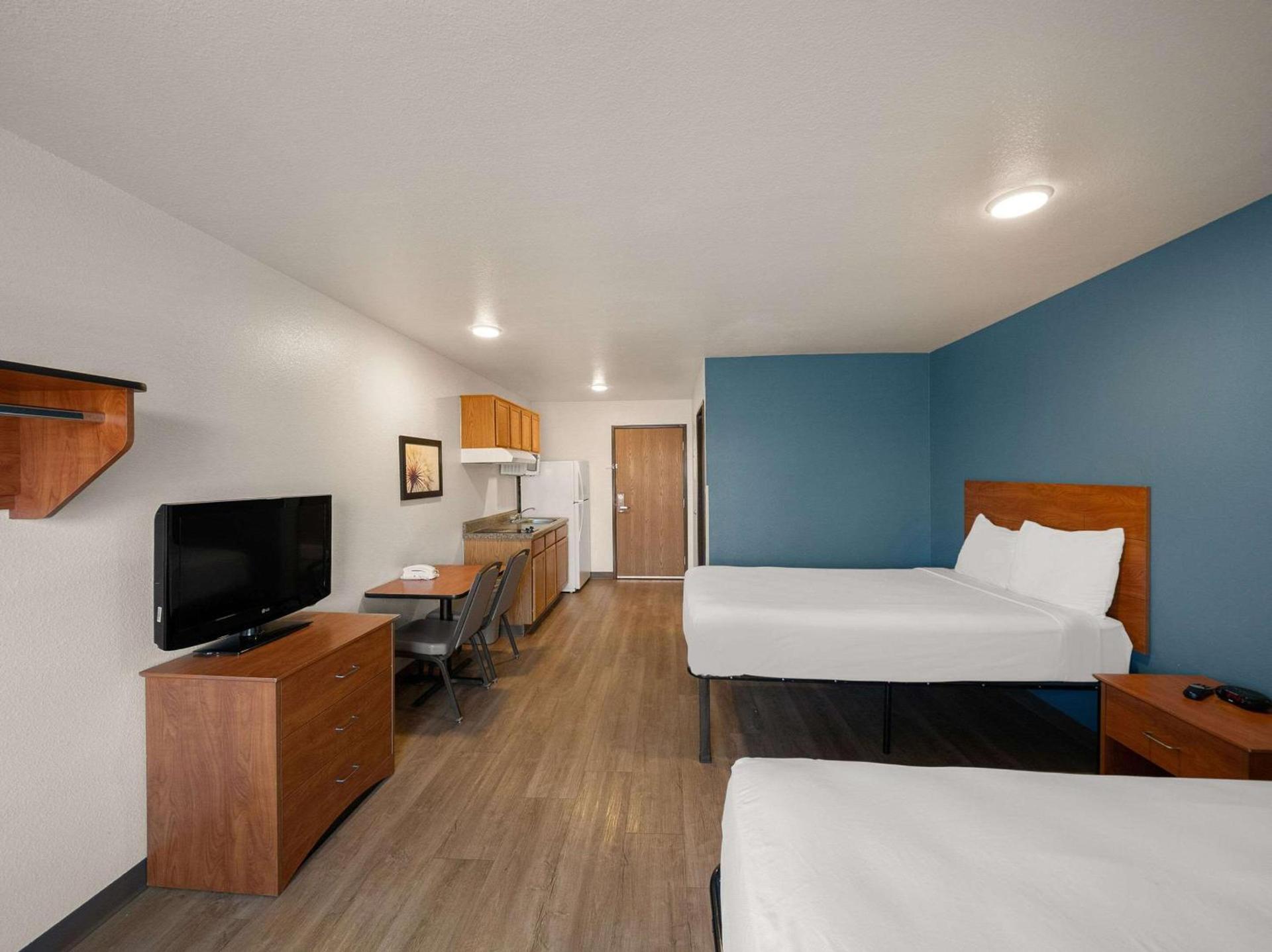 WoodSpring Suites Dallas Rockwall photo 7