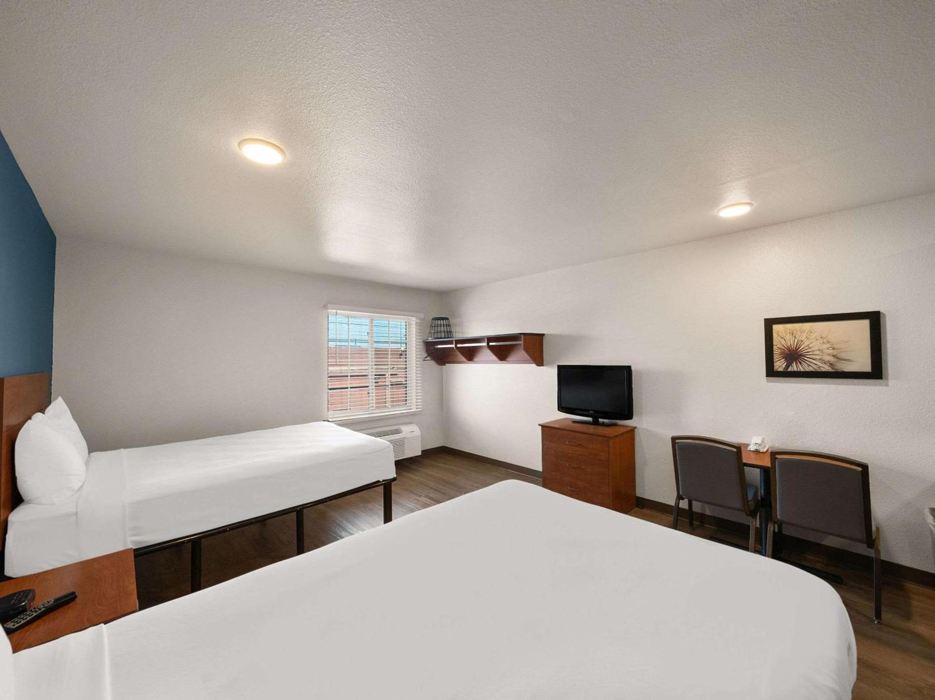 WoodSpring Suites Dallas Rockwall photo 14