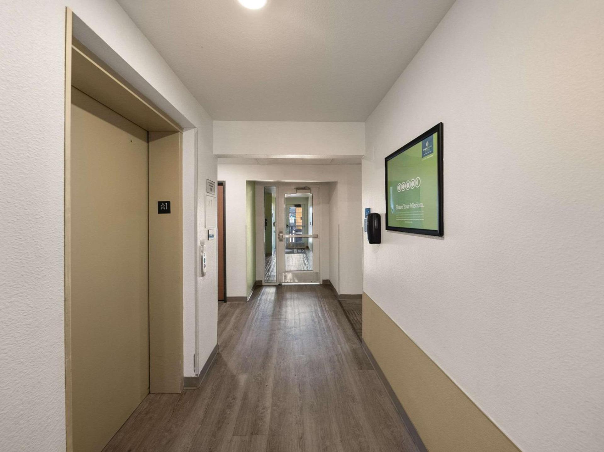 WoodSpring Suites Dallas Rockwall photo 26
