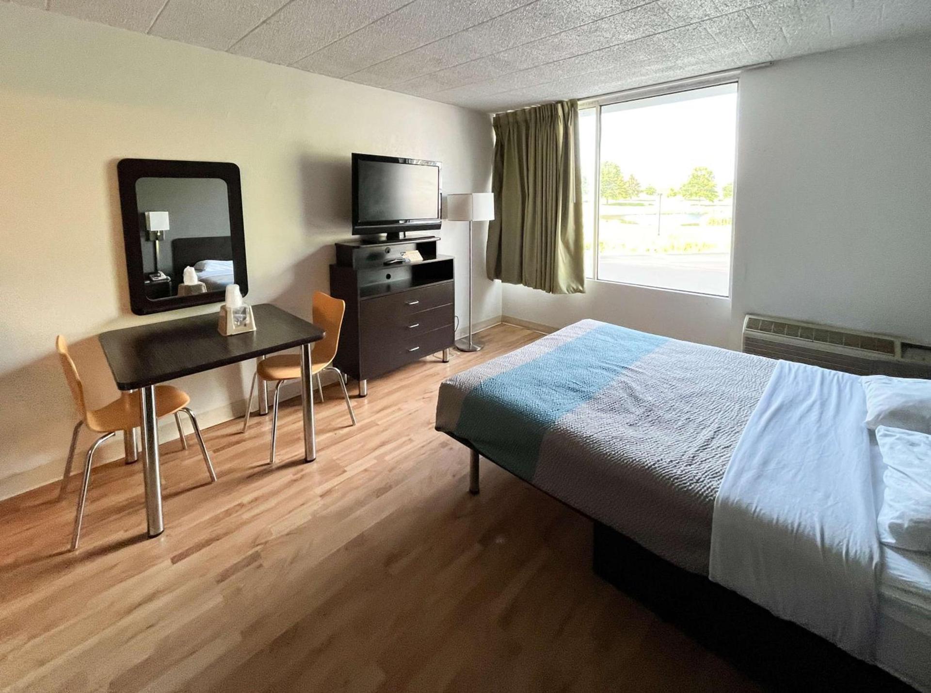 Studio 6 Suites Clarion, PA photo 9