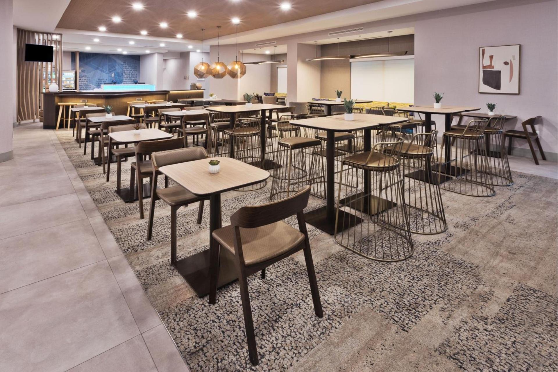 SpringHill Suites Birmingham Colonnade photo 9