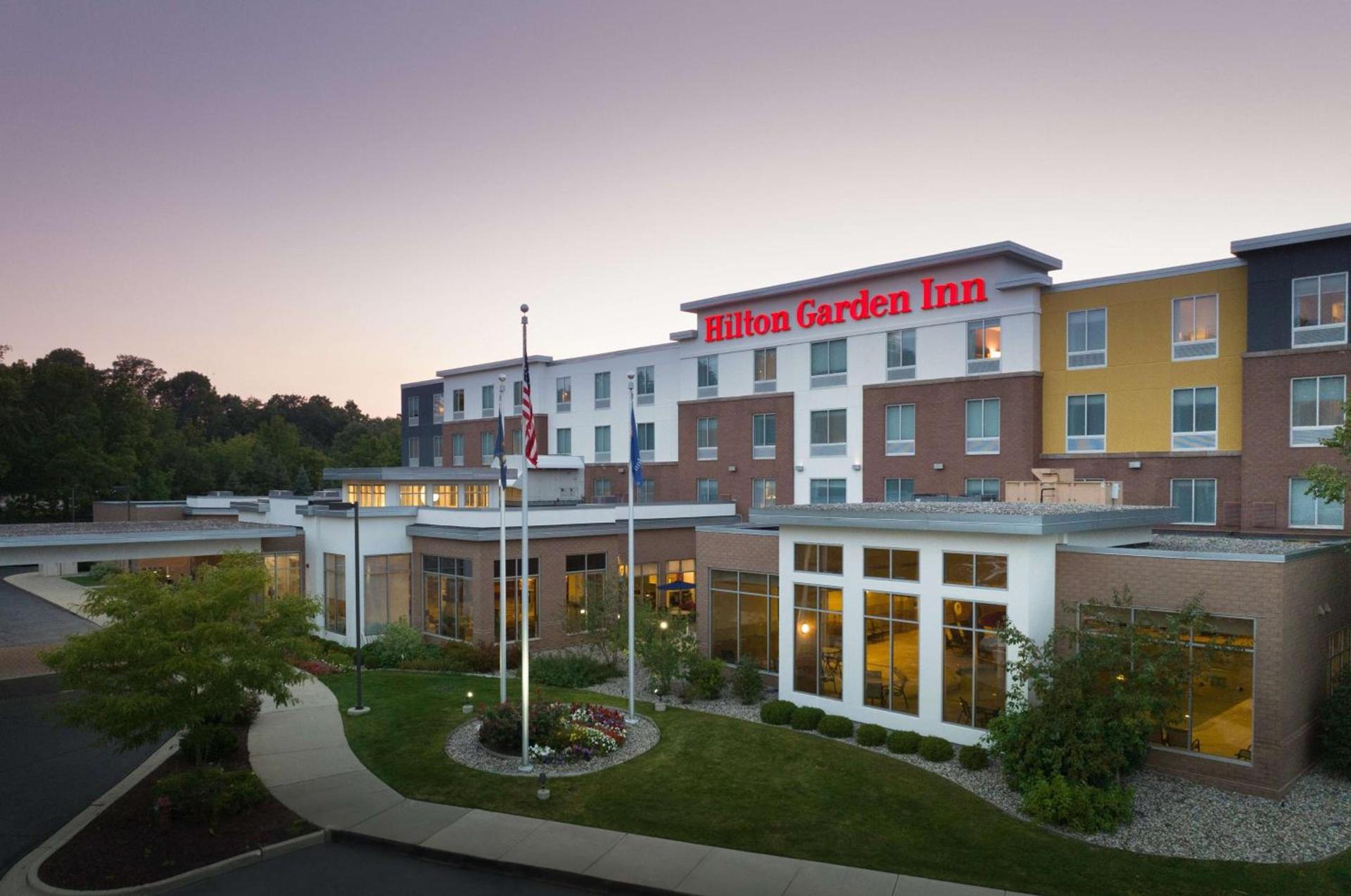 Hilton Garden Inn Ann Arbor photo 2