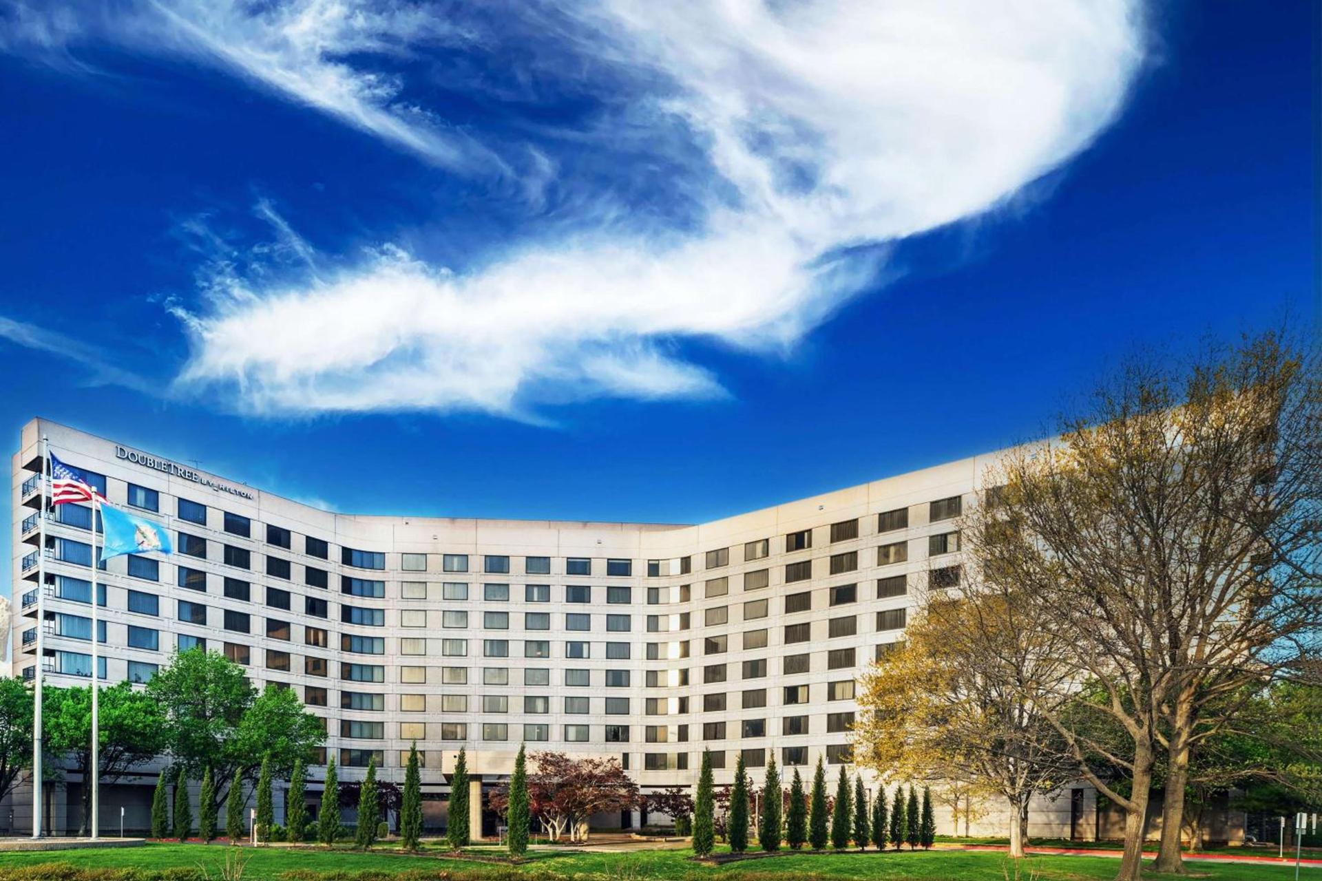 DoubleTree by Hilton Tulsa - Warren Place photo 1