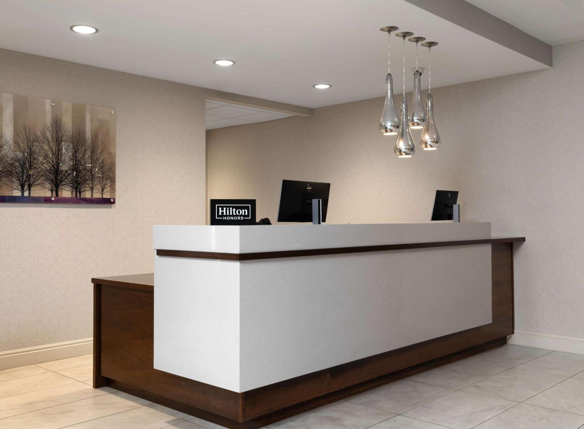 DoubleTree by Hilton Pittsburgh Airport photo 3