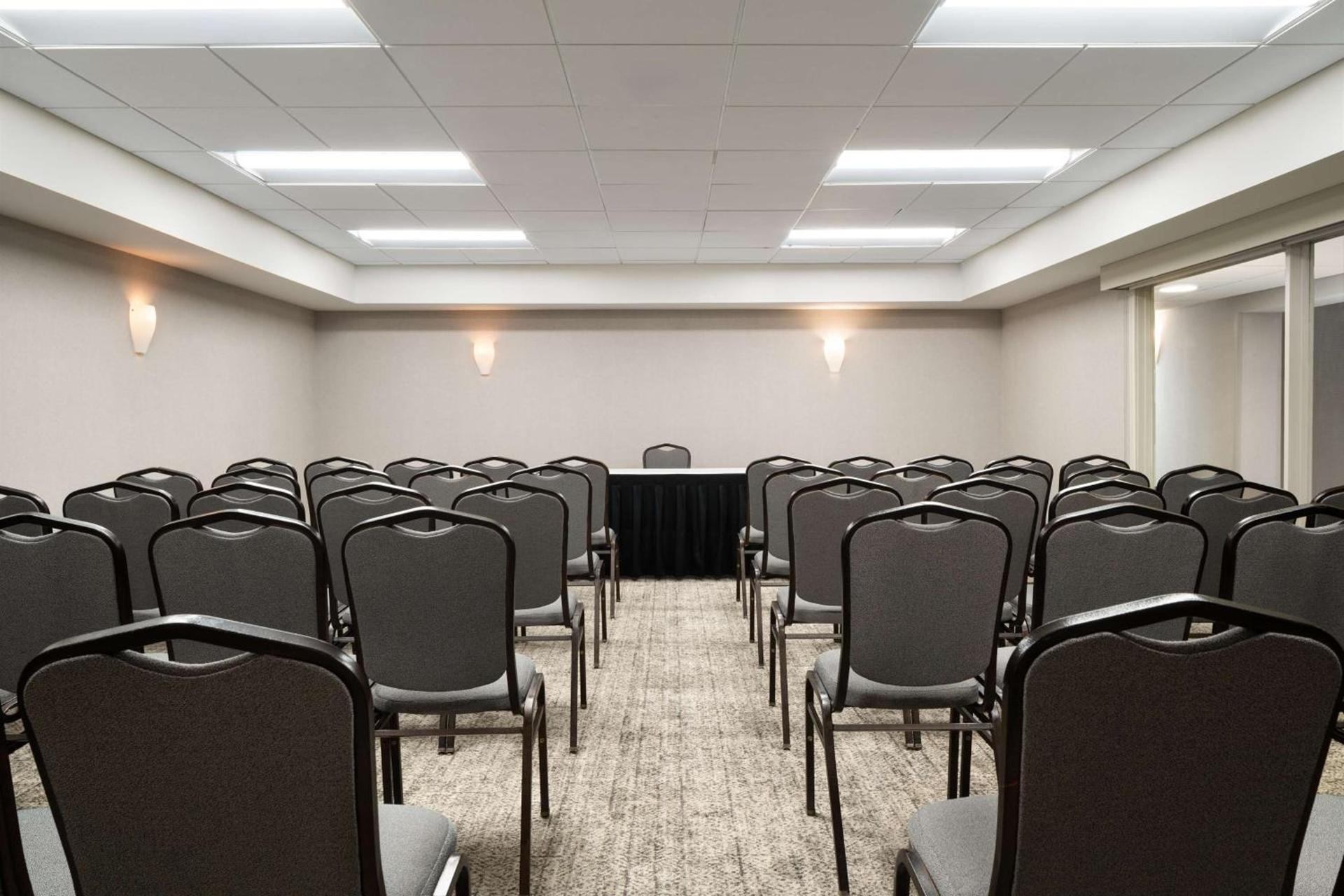 DoubleTree by Hilton Pittsburgh Airport photo 23