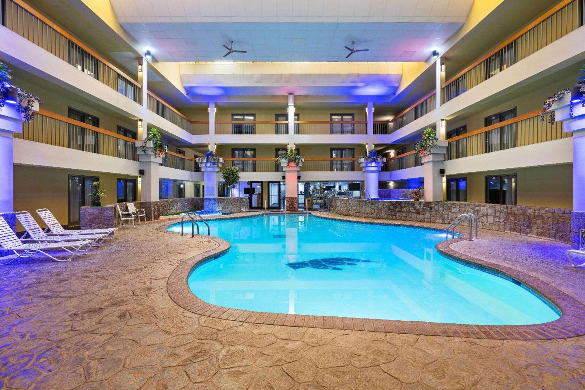 Baymont by Wyndham Shakopee photo 5