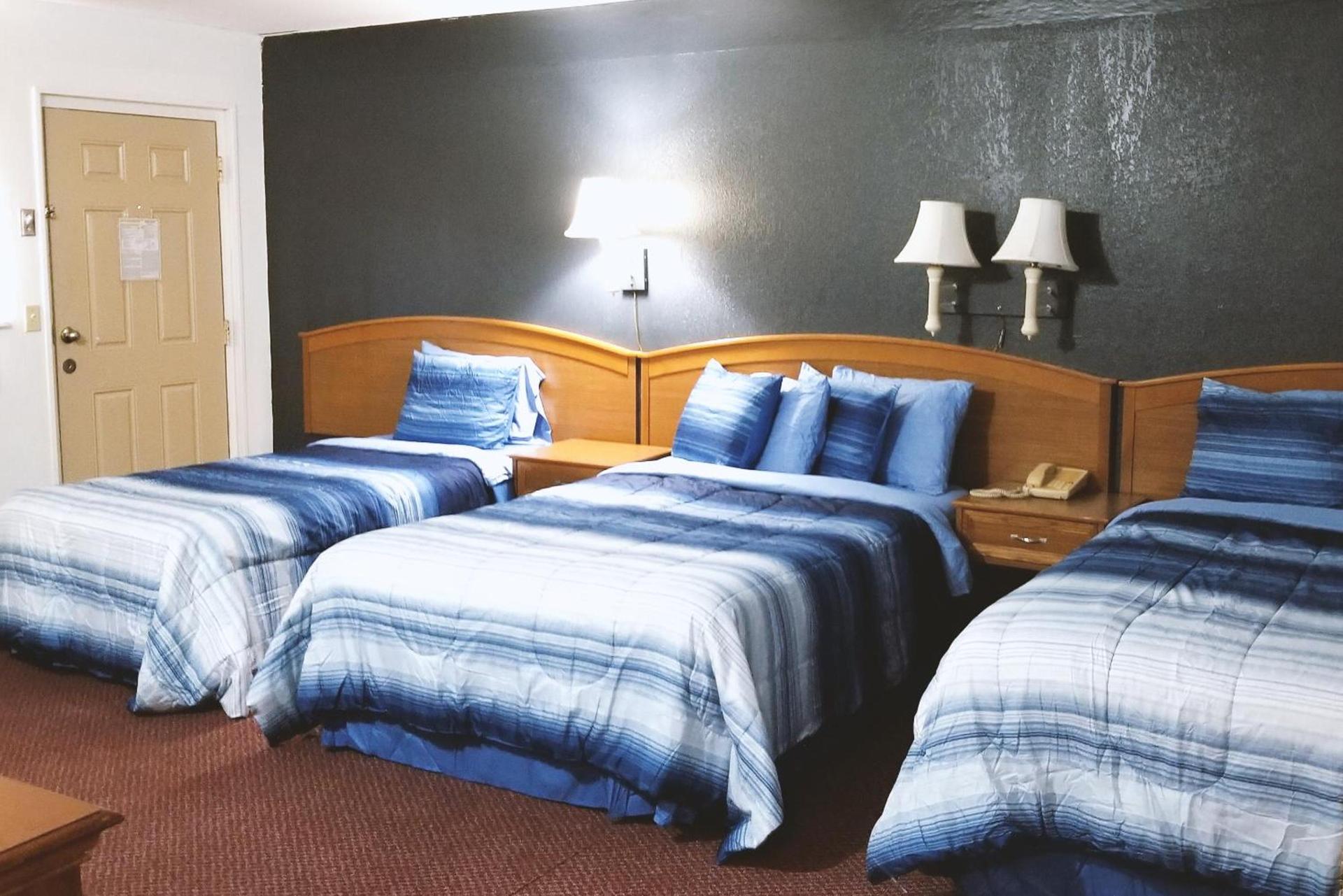 Coratel Inn & Suites by Jasper Hutchinson photo 12