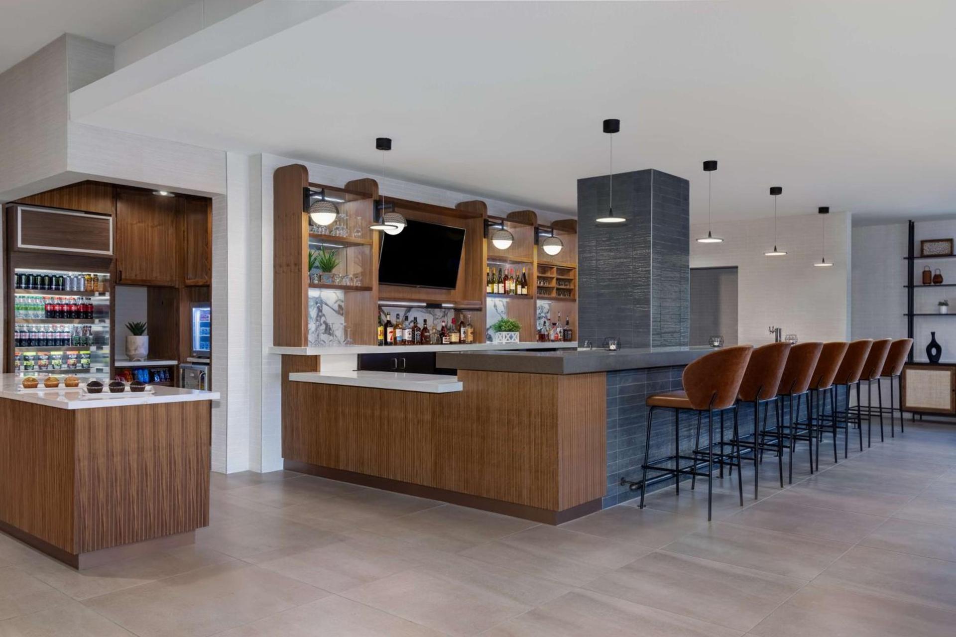 DoubleTree by Hilton Las Vegas East Flamingo photo 10