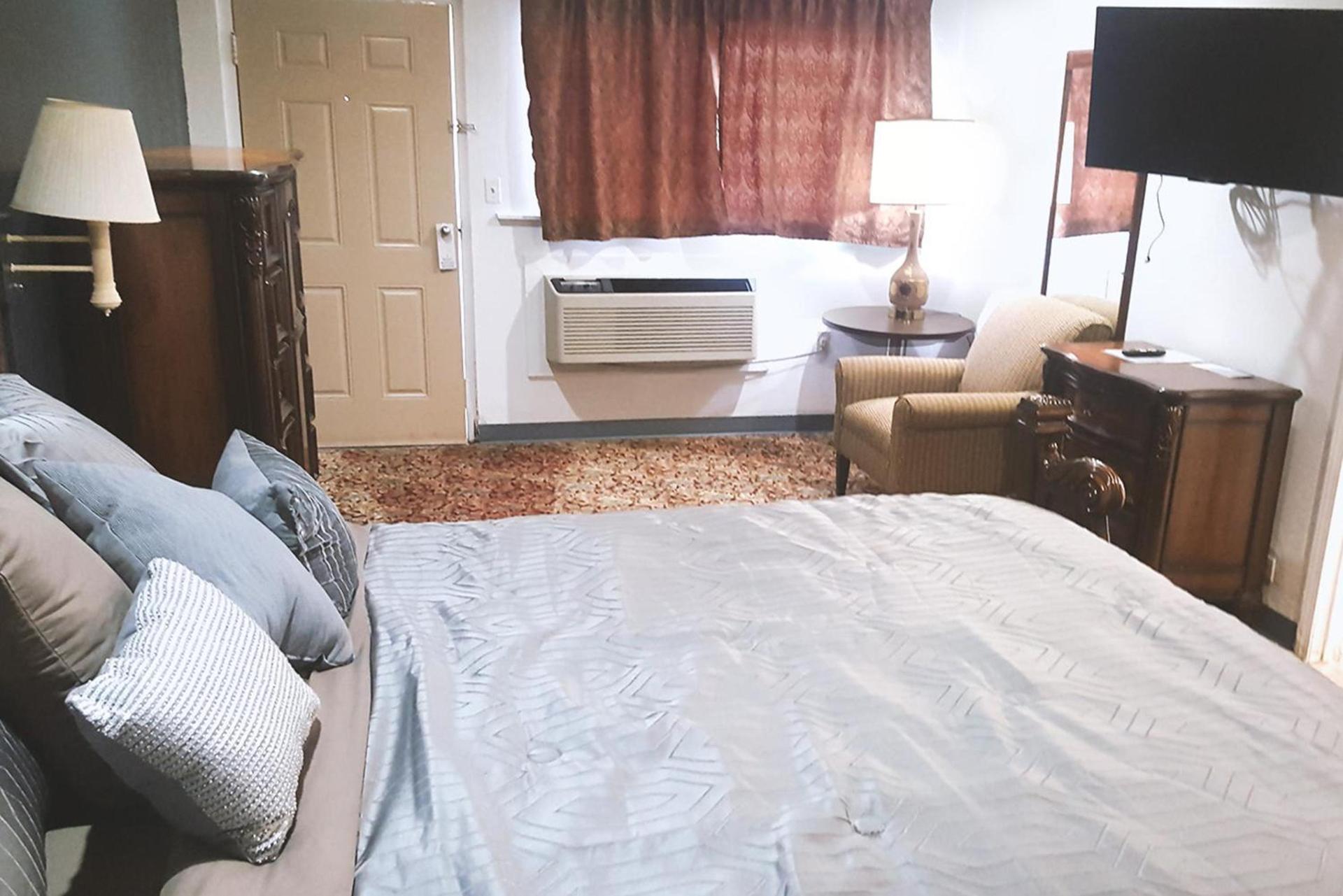 Coratel Inn & Suites by Jasper Hutchinson photo 16