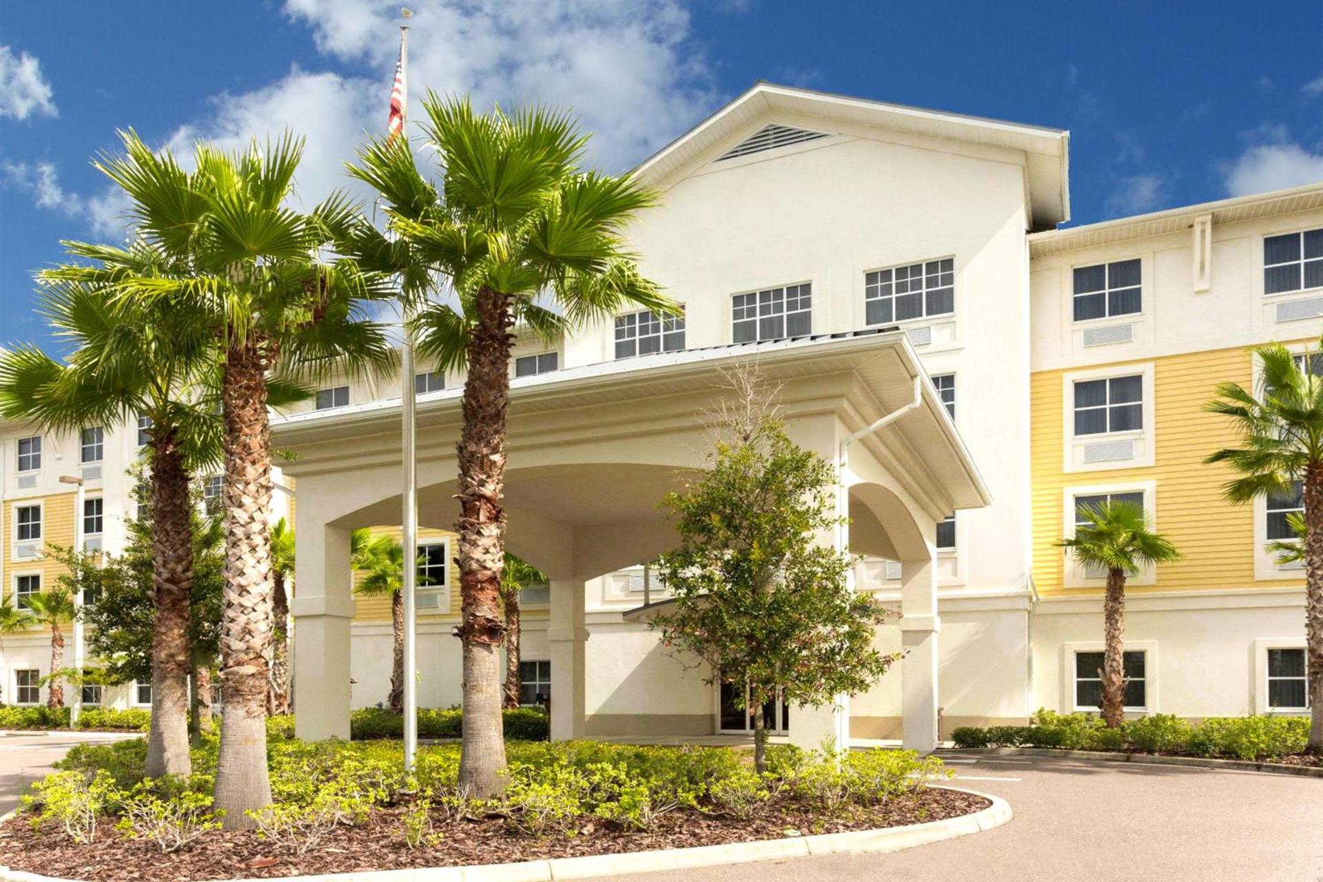 Holiday Inn Express & Suites Palm Coast - I-95 — hotel in Palm Coast