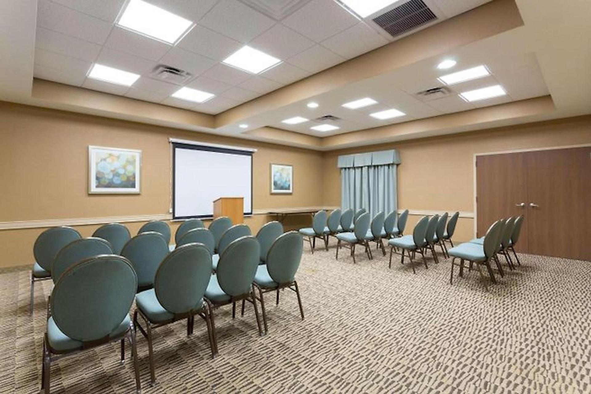 Holiday Inn Express & Suites Palm Coast - I-95 photo 29