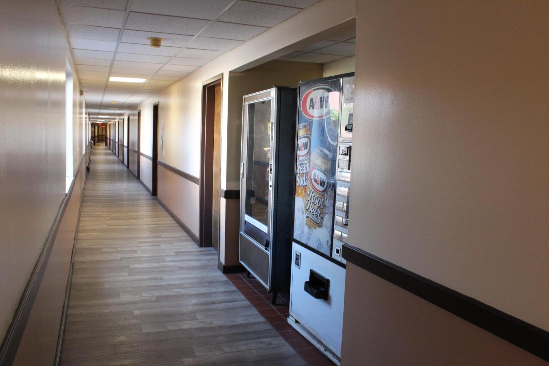 Bellevue Hotel and Suites photo 67