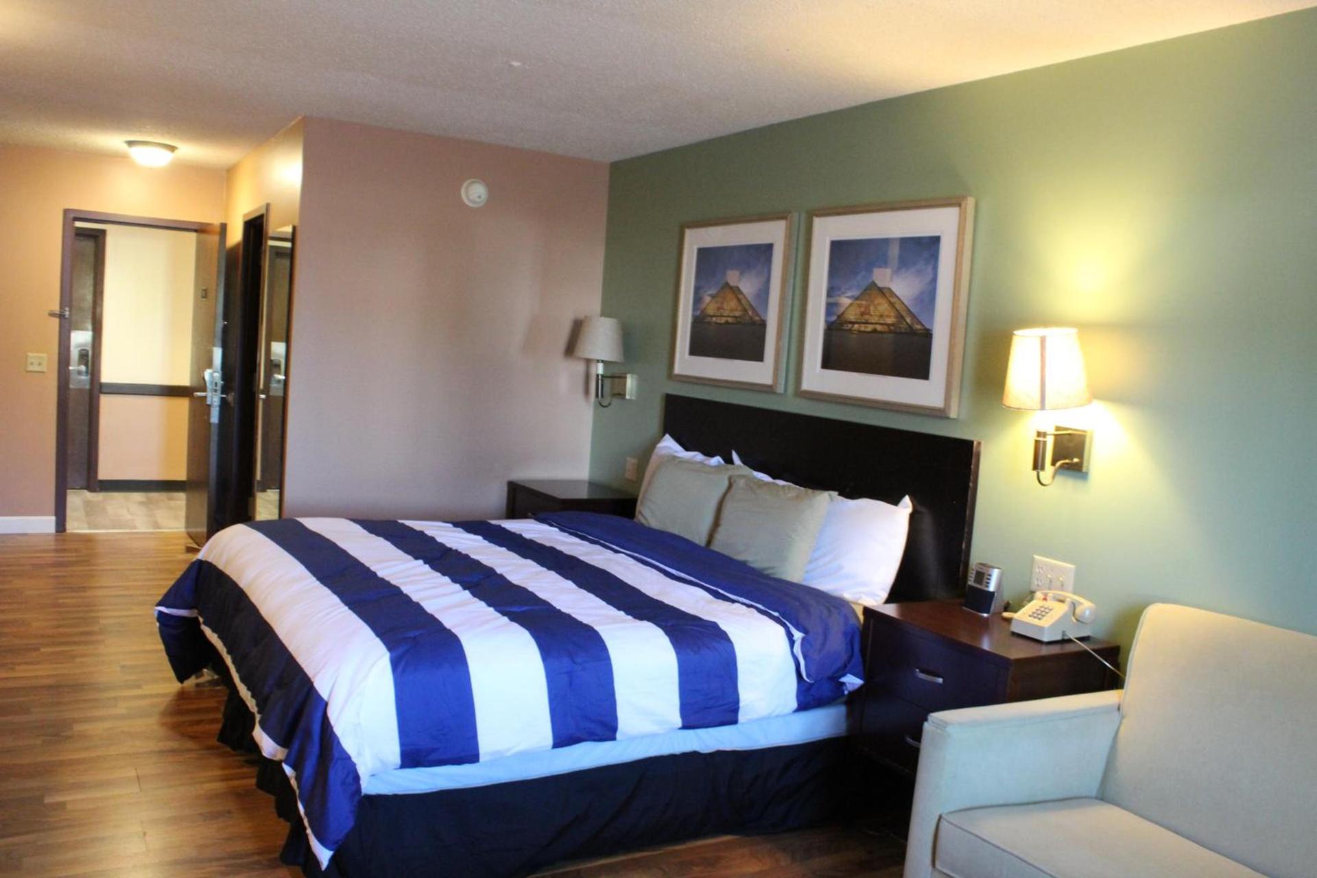 Bellevue Hotel and Suites photo 77