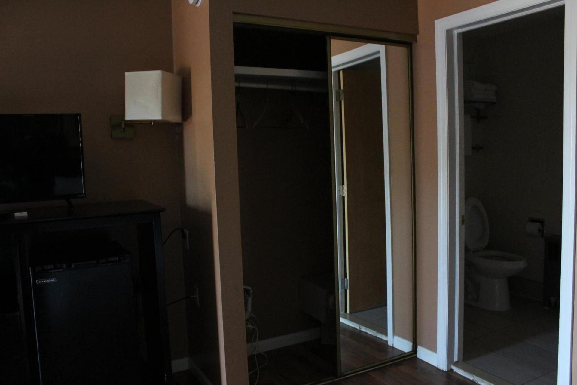 Bellevue Hotel and Suites photo 93