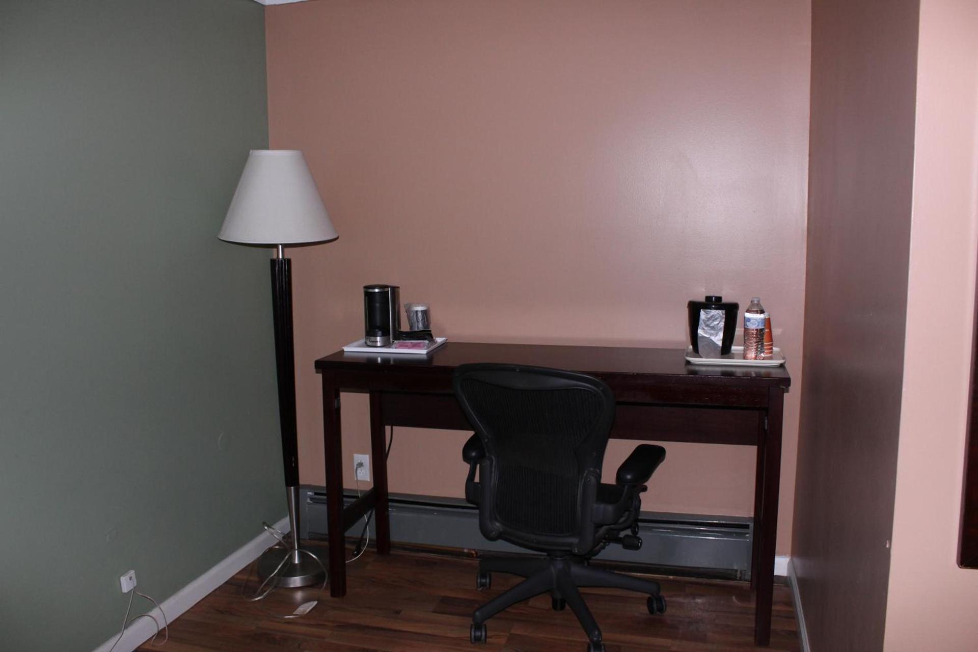 Bellevue Hotel and Suites photo 98