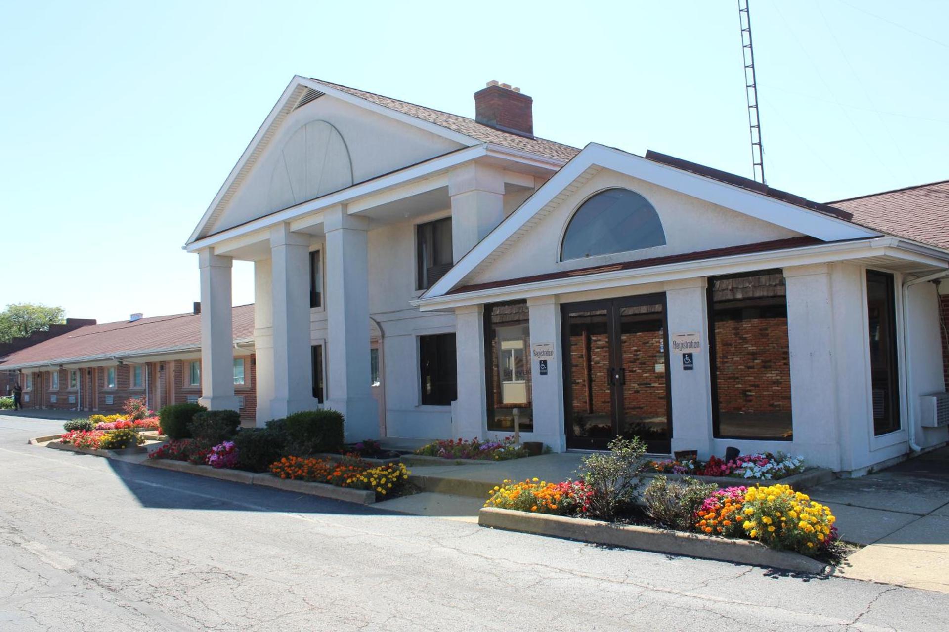 Bellevue Hotel and Suites photo 1