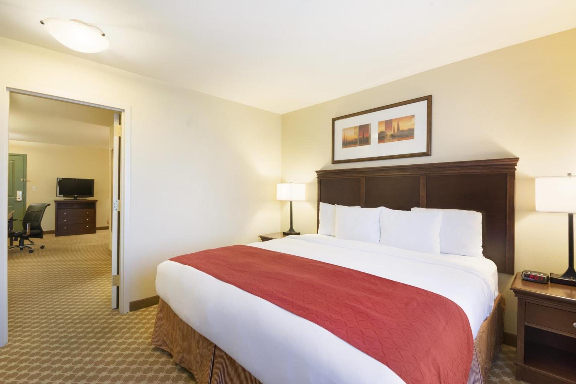 Country Inn & Suites by Radisson, Covington, LA photo 44