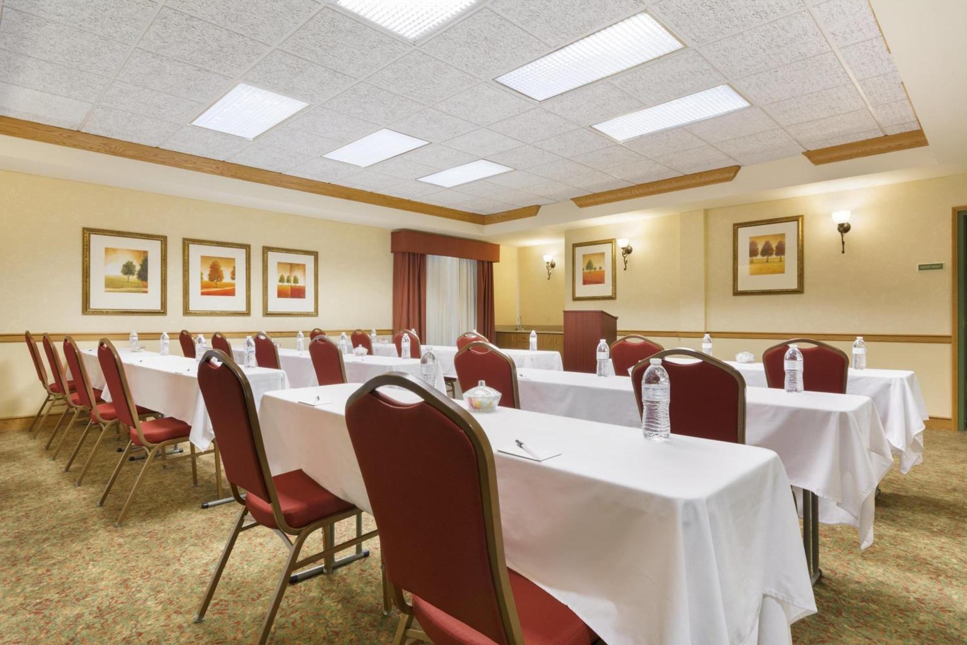 Country Inn & Suites by Radisson, Covington, LA photo 49