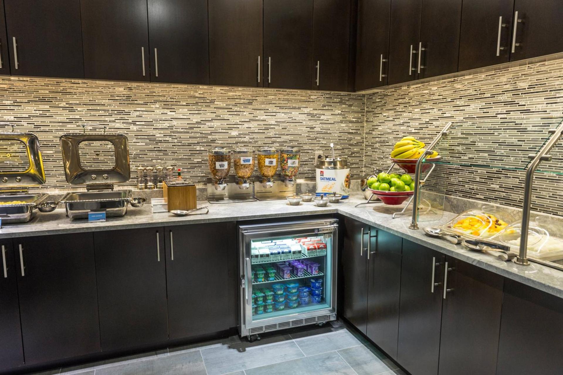 Fairfield Inn & Suites by Marriott Boston Cambridge photo 22