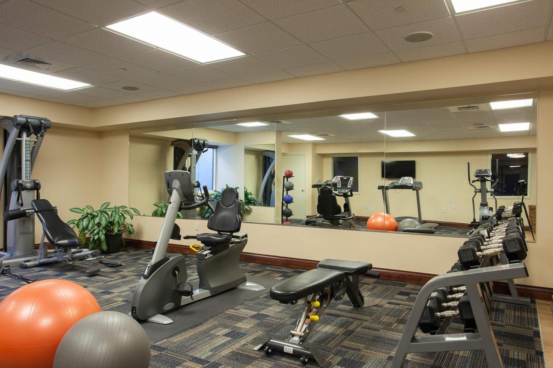 Bluegreen Vacations Patrick Henry Square, an Ascend Collection Resort photo 28