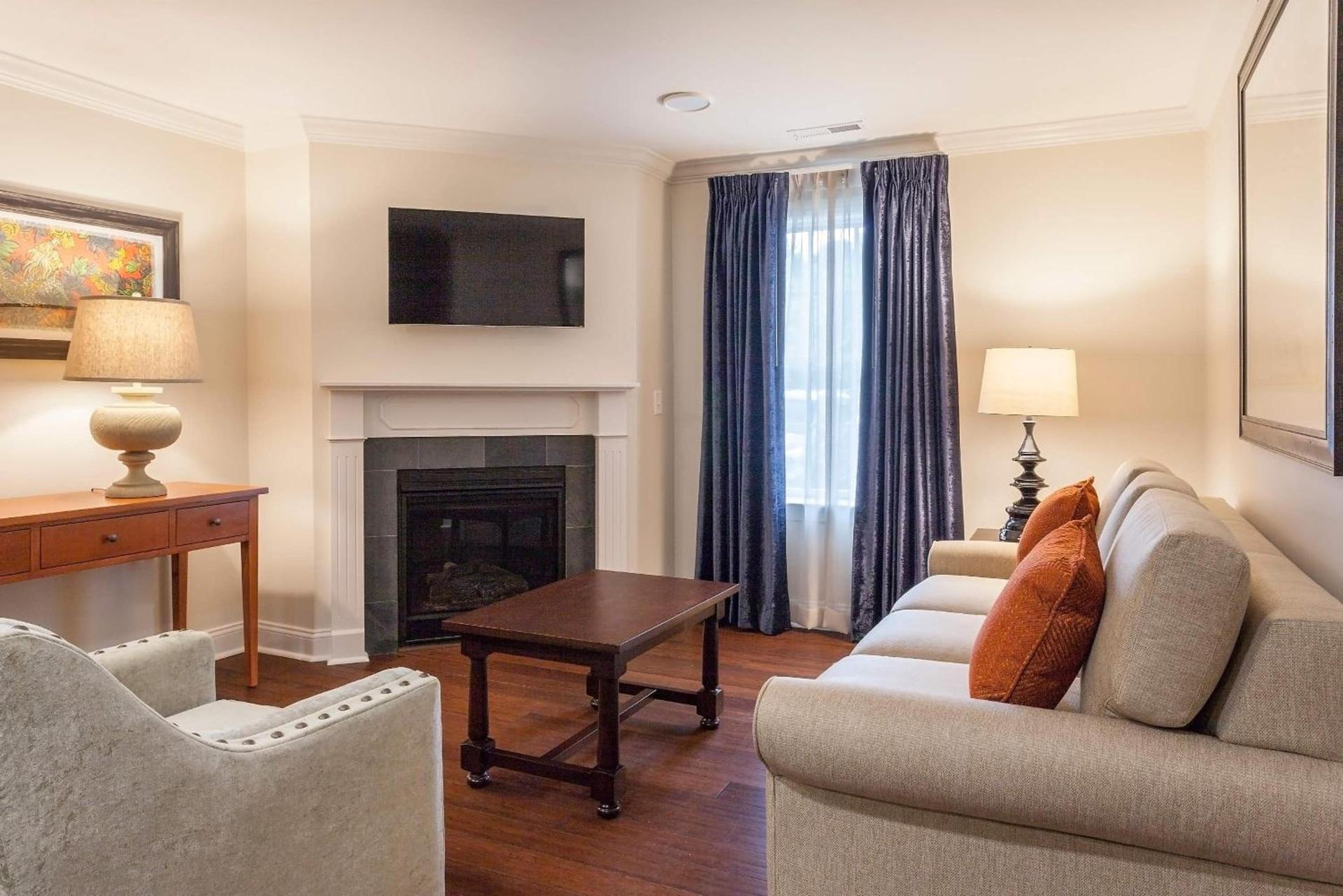Bluegreen Vacations Patrick Henry Square, an Ascend Collection Resort photo 31