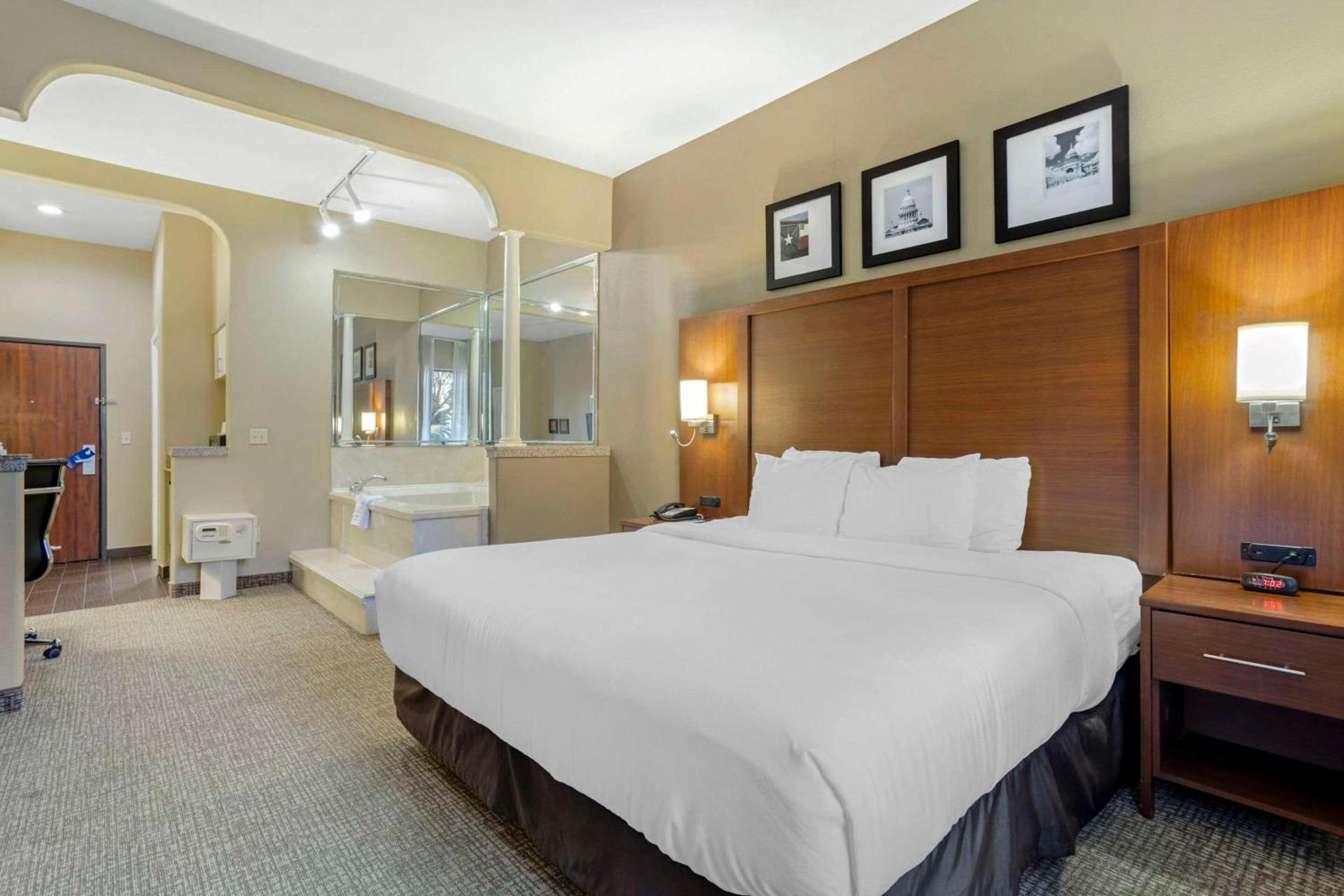 Comfort Suites Houston NW - Vintage Park photo 20