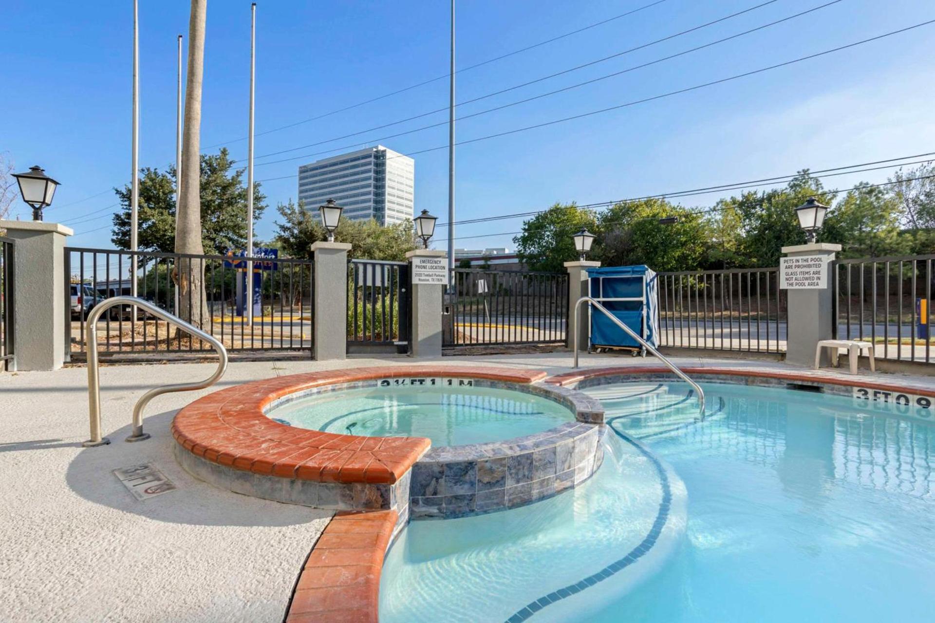 Comfort Suites Houston NW - Vintage Park photo 29