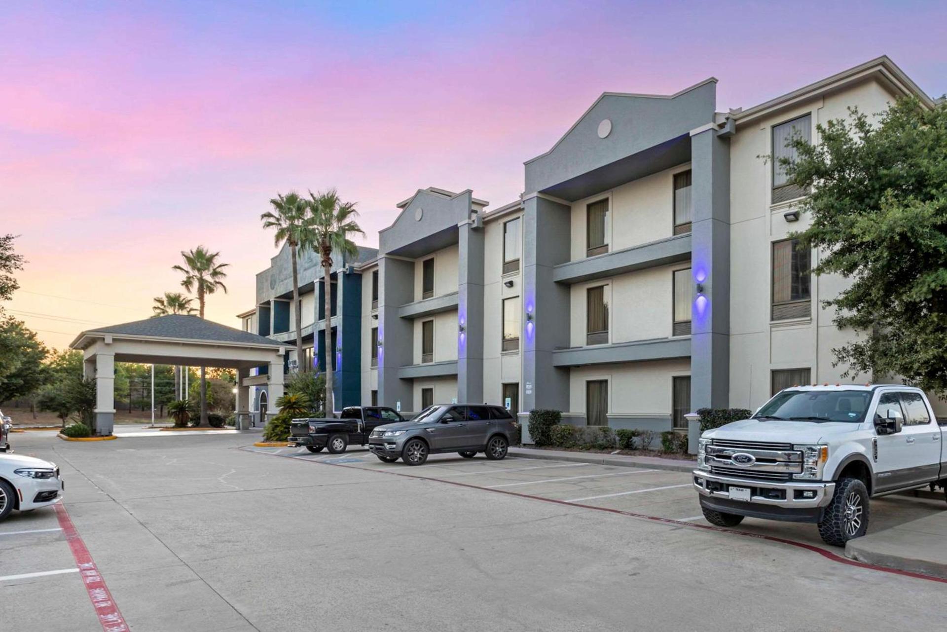 Comfort Suites Houston NW - Vintage Park photo 38