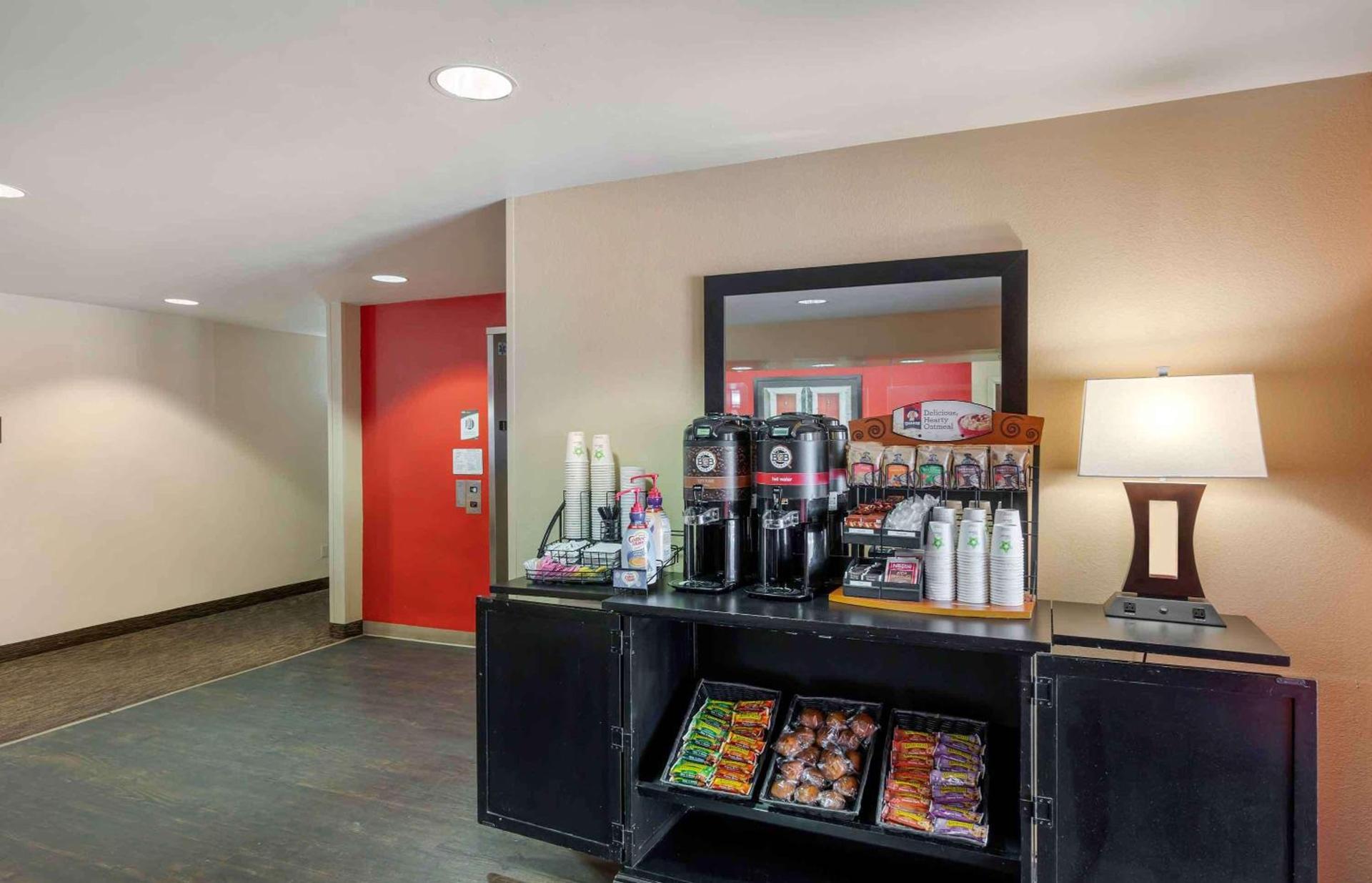 Extended Stay America Suites - Santa Barbara - Calle Real photo 7