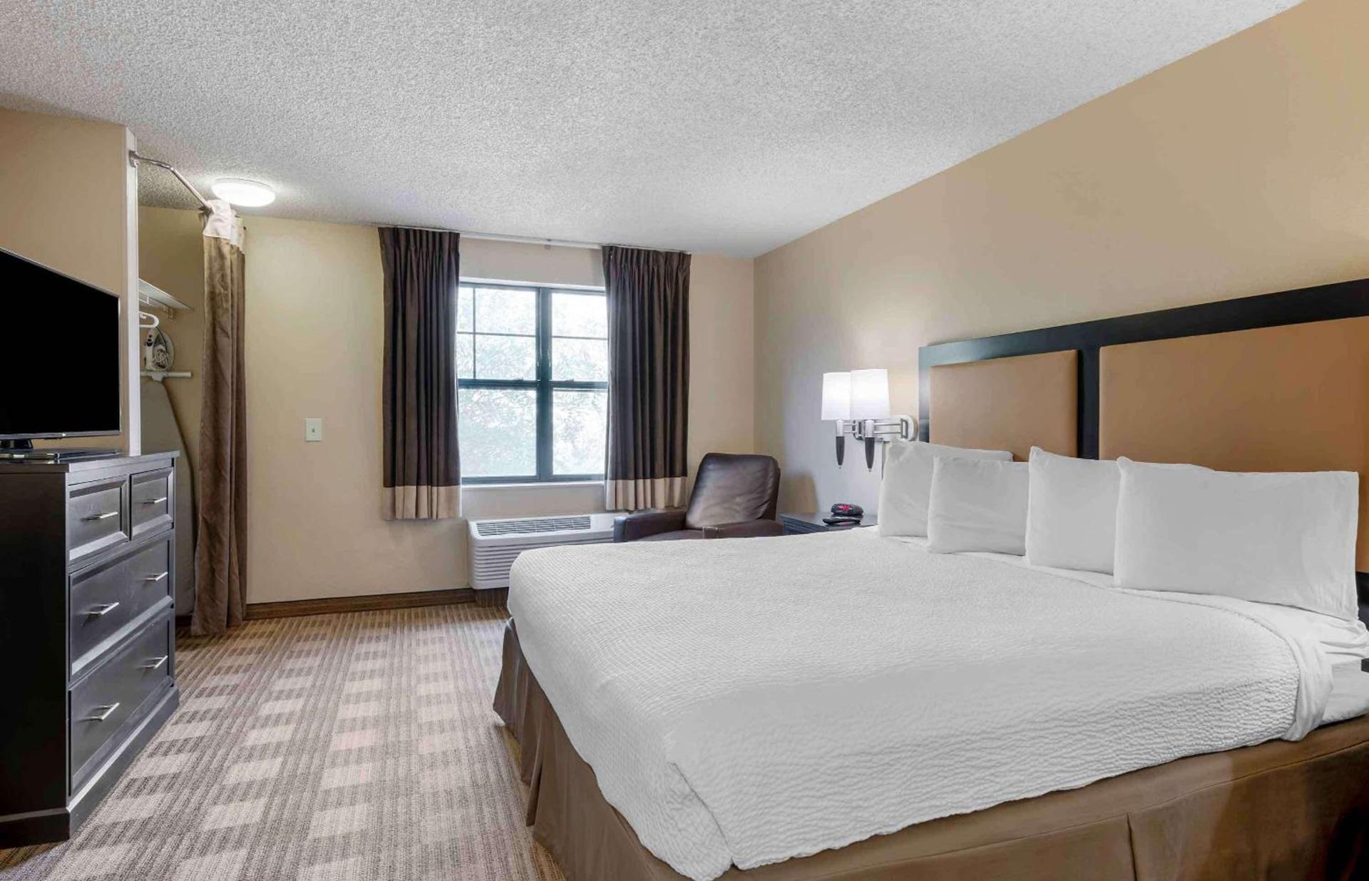 Extended Stay America Suites - Santa Barbara - Calle Real photo 18