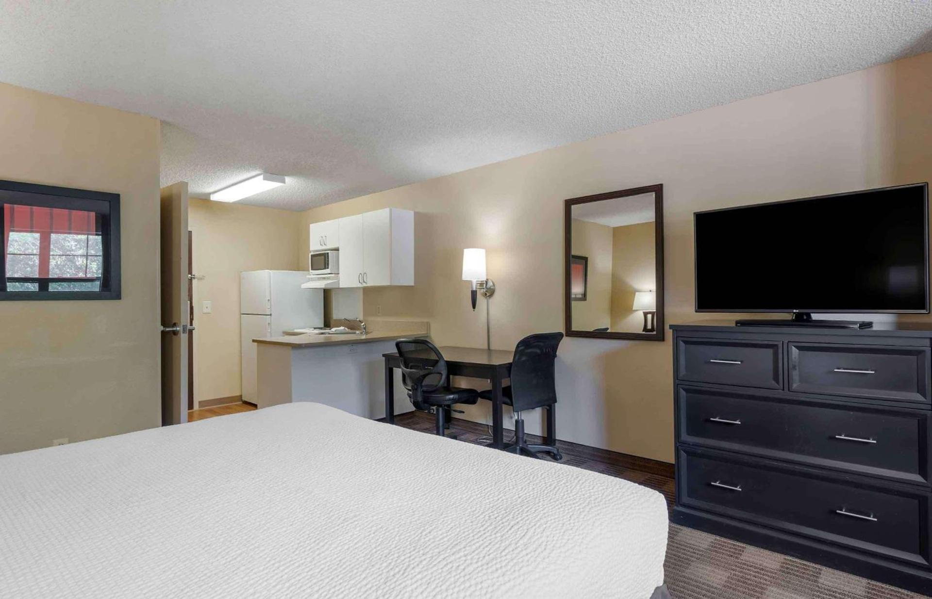 Extended Stay America Suites - Santa Barbara - Calle Real photo 20