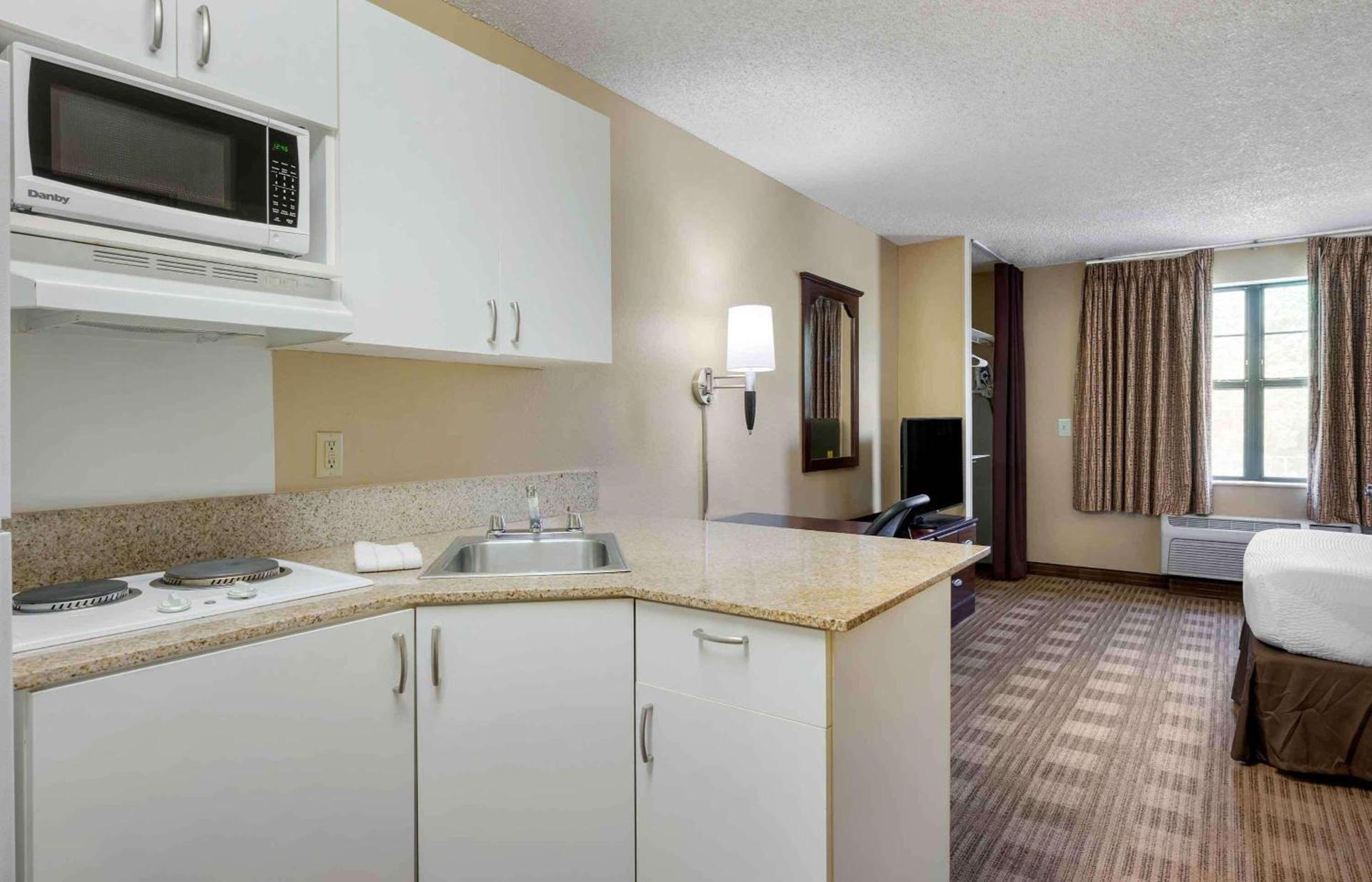 Extended Stay America Suites - Santa Barbara - Calle Real photo 22