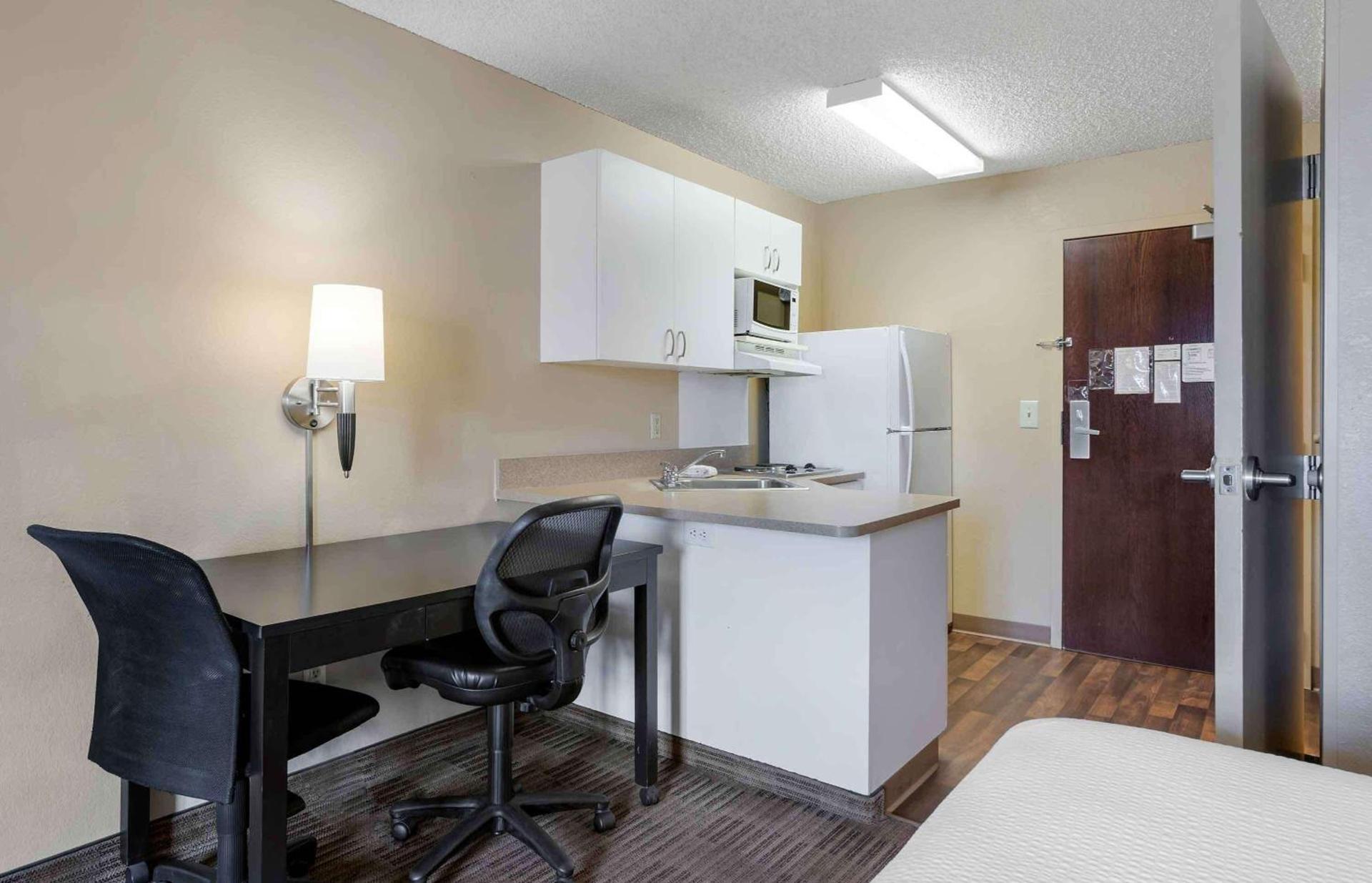 Extended Stay America Suites - Santa Barbara - Calle Real photo 26